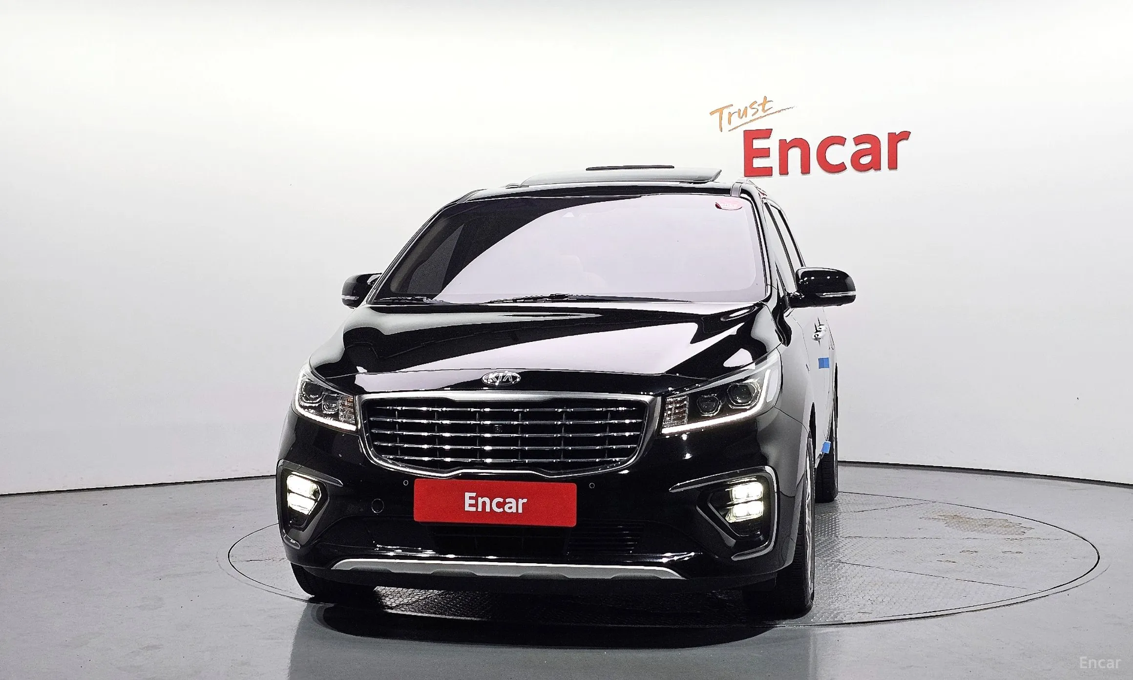 Kia Carnival превью 3