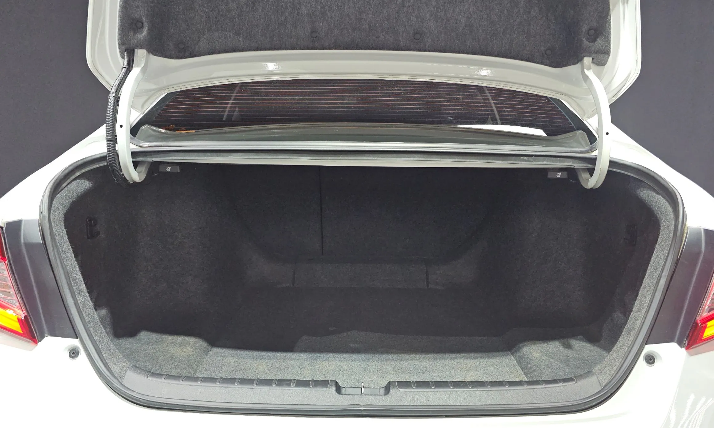 Honda Accord 10th Generation превью 20