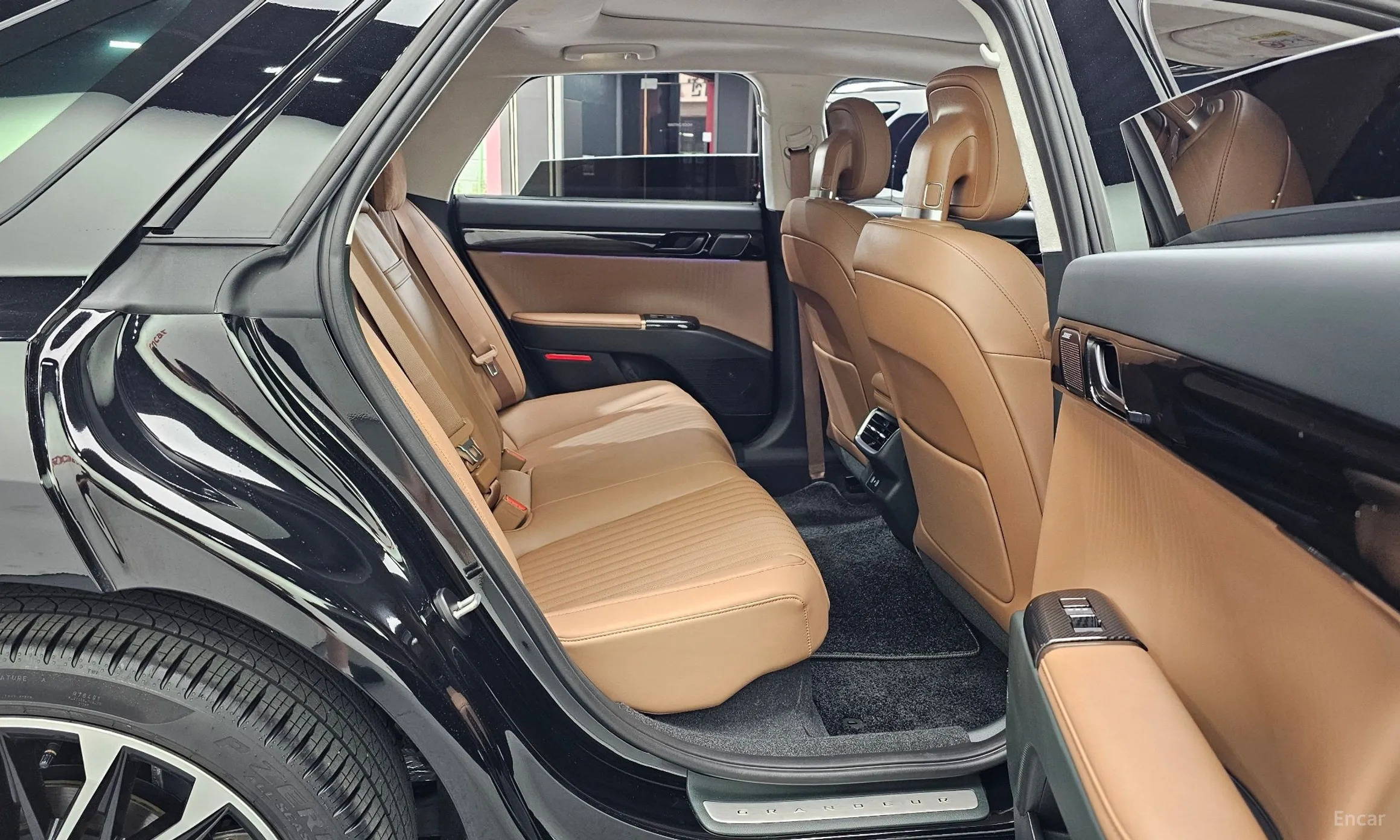 Hyundai Grandeur Hybrid (GN7) превью 12