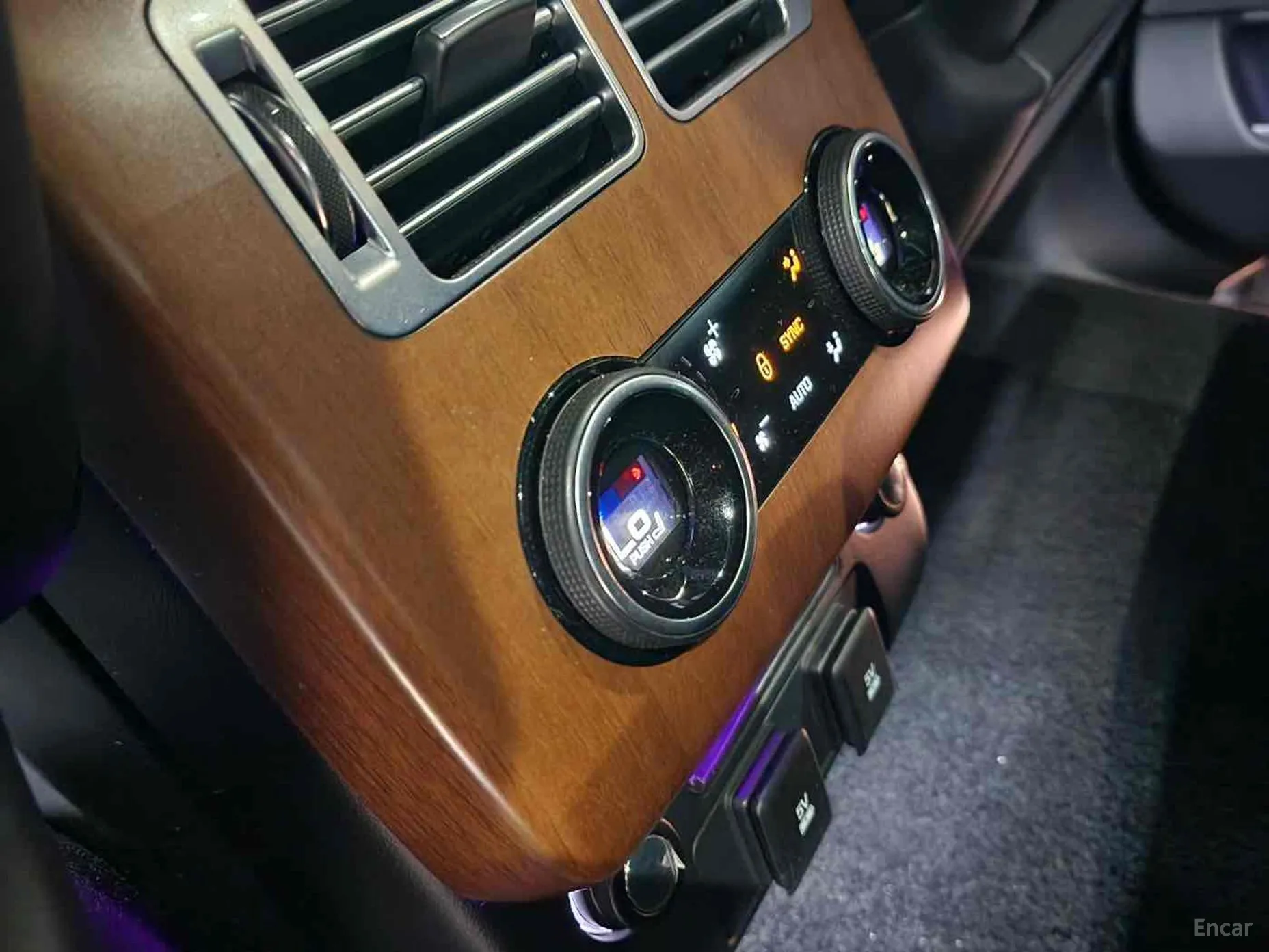 Land Rover Range Rover 4th Generation превью 10