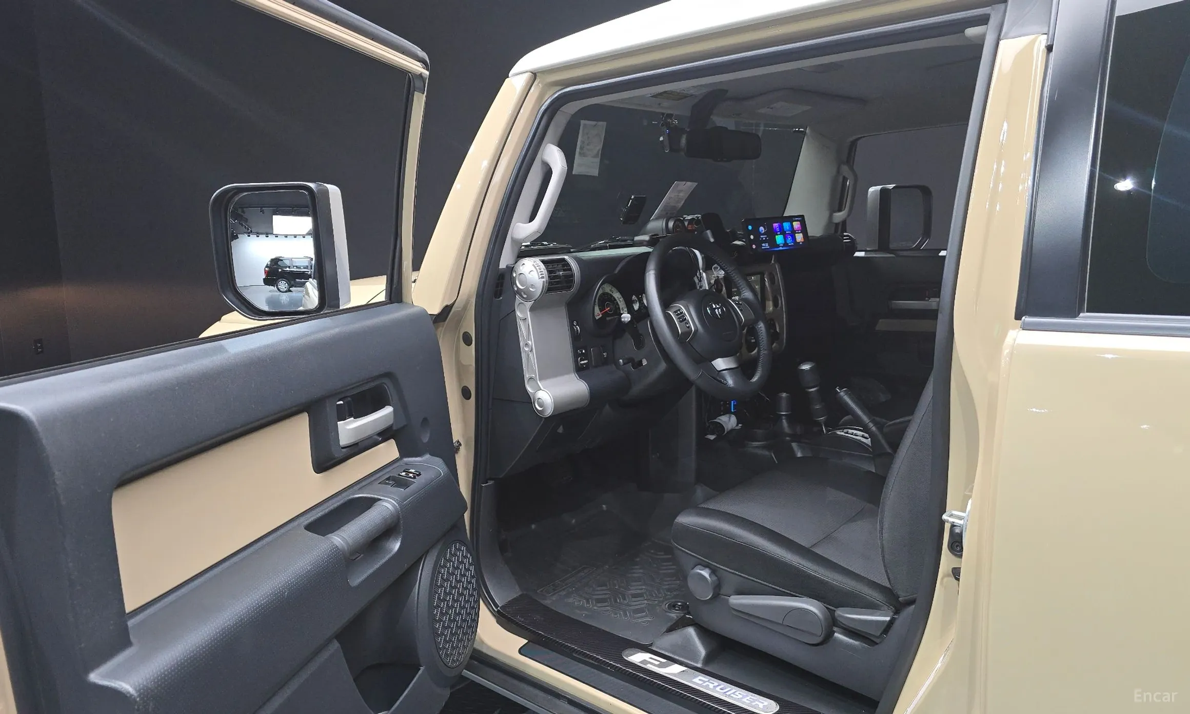 Toyota FJ Cruiser превью 10