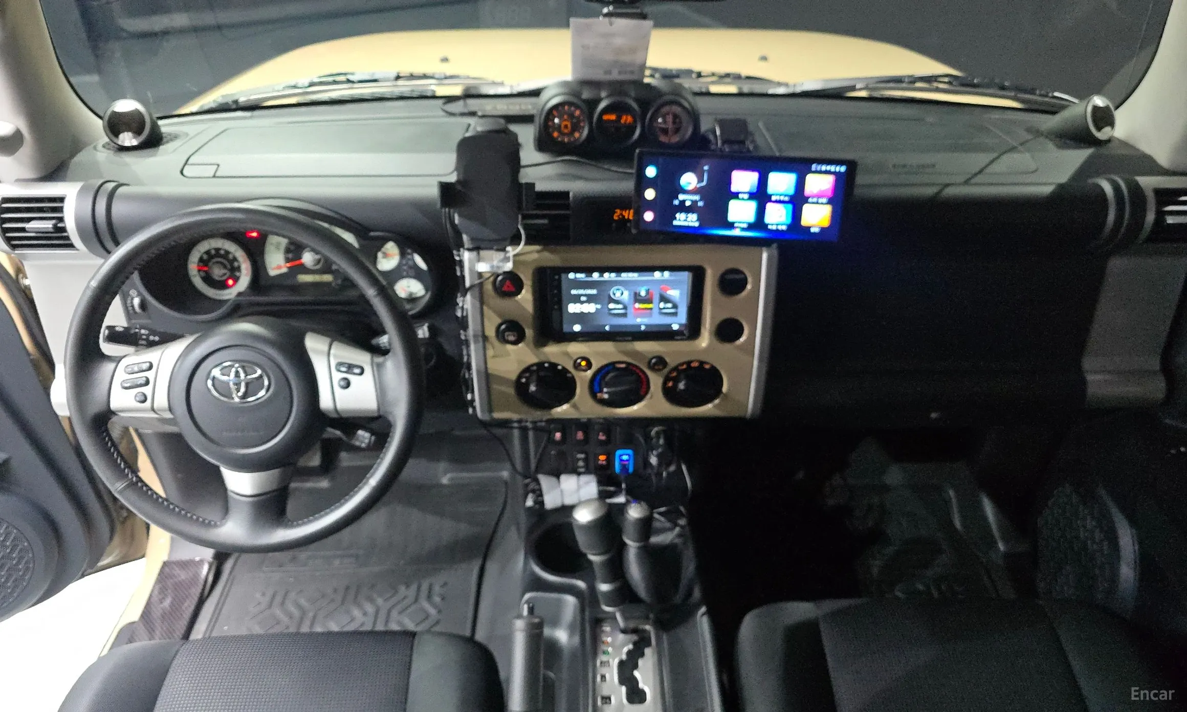 Toyota FJ Cruiser превью 7