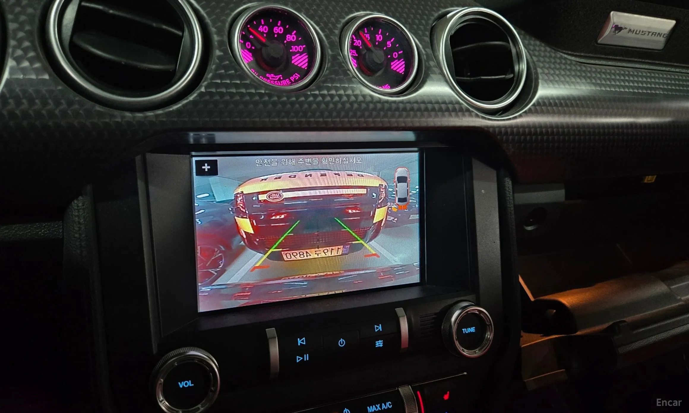 Ford Mustang превью 10