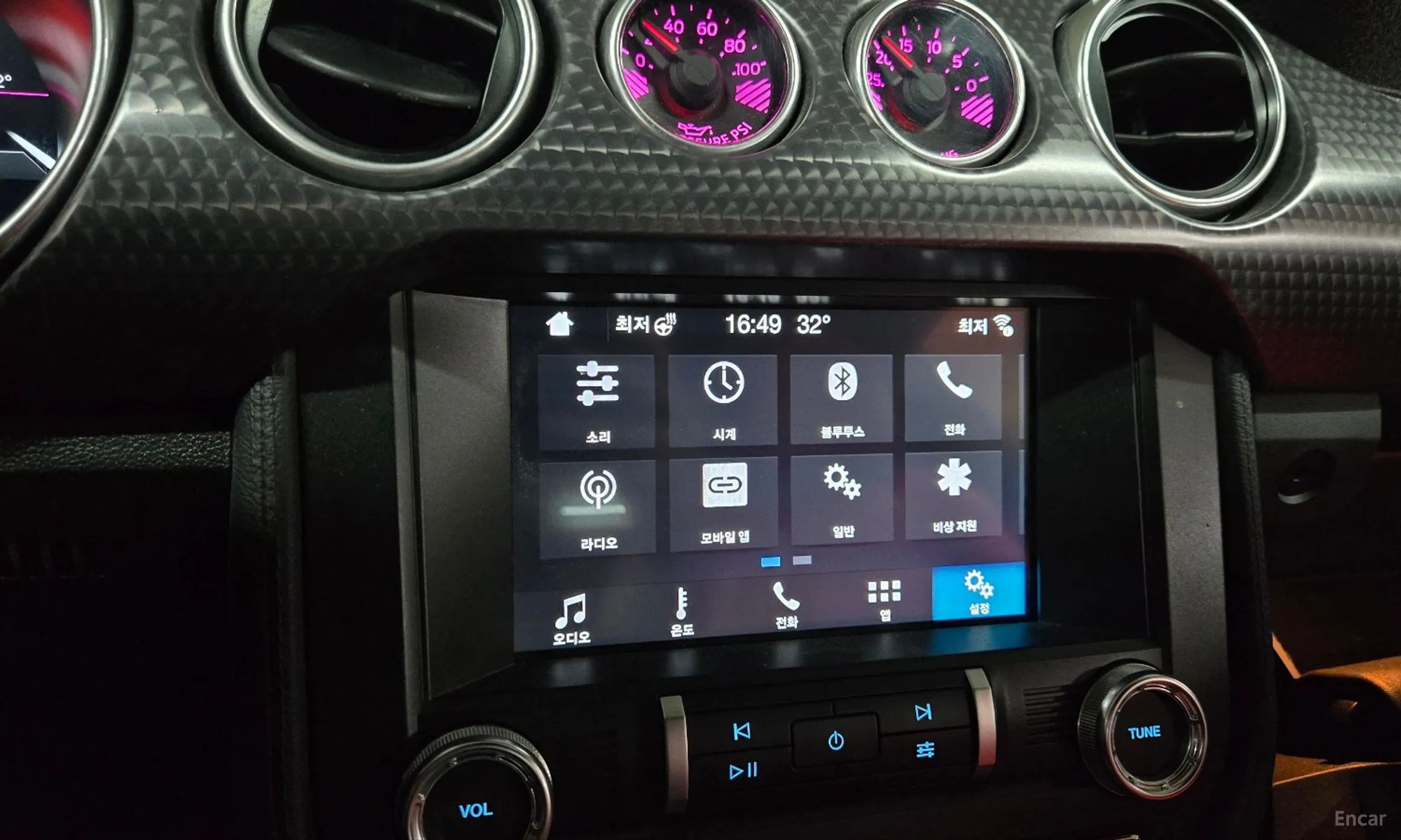 Ford Mustang превью 7