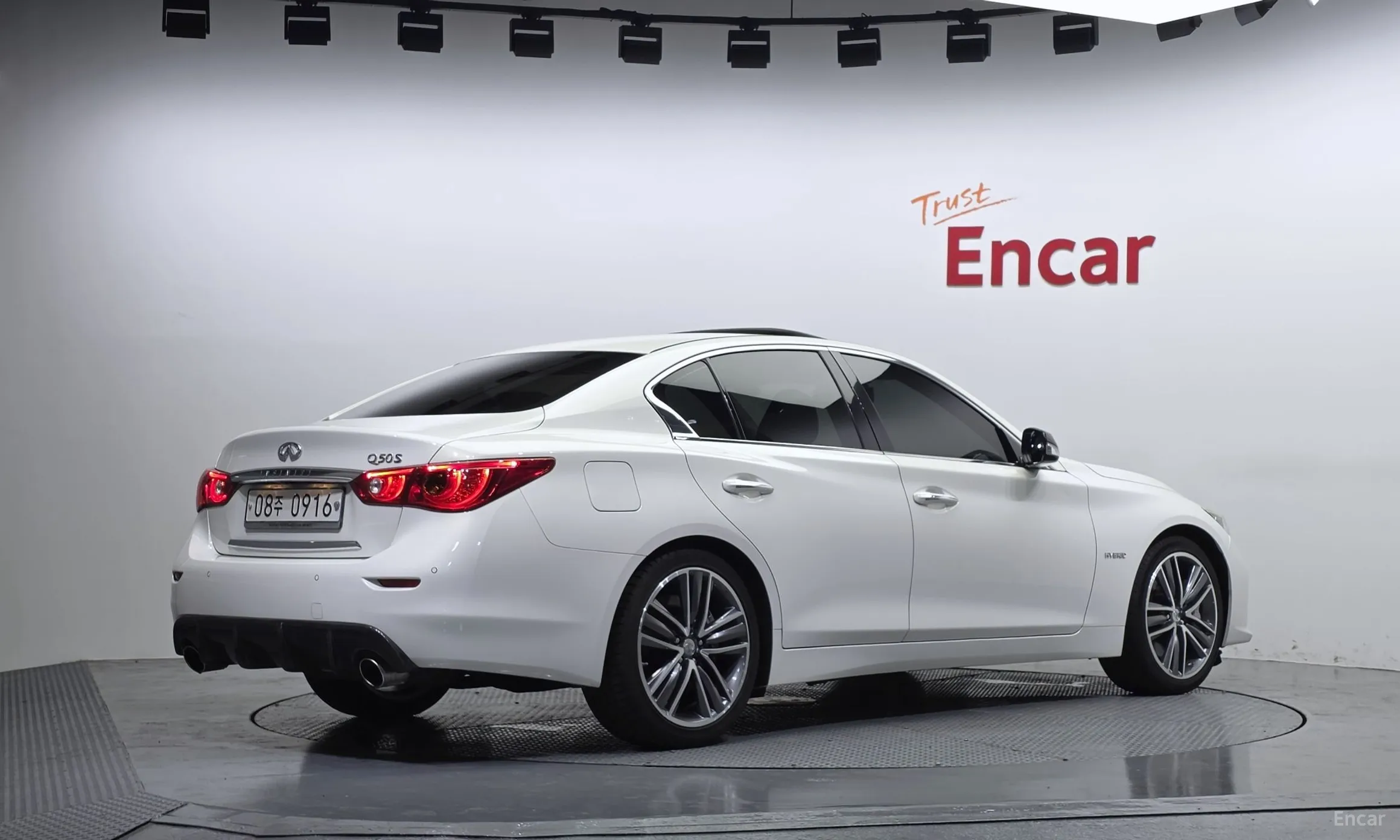 Infiniti Q50