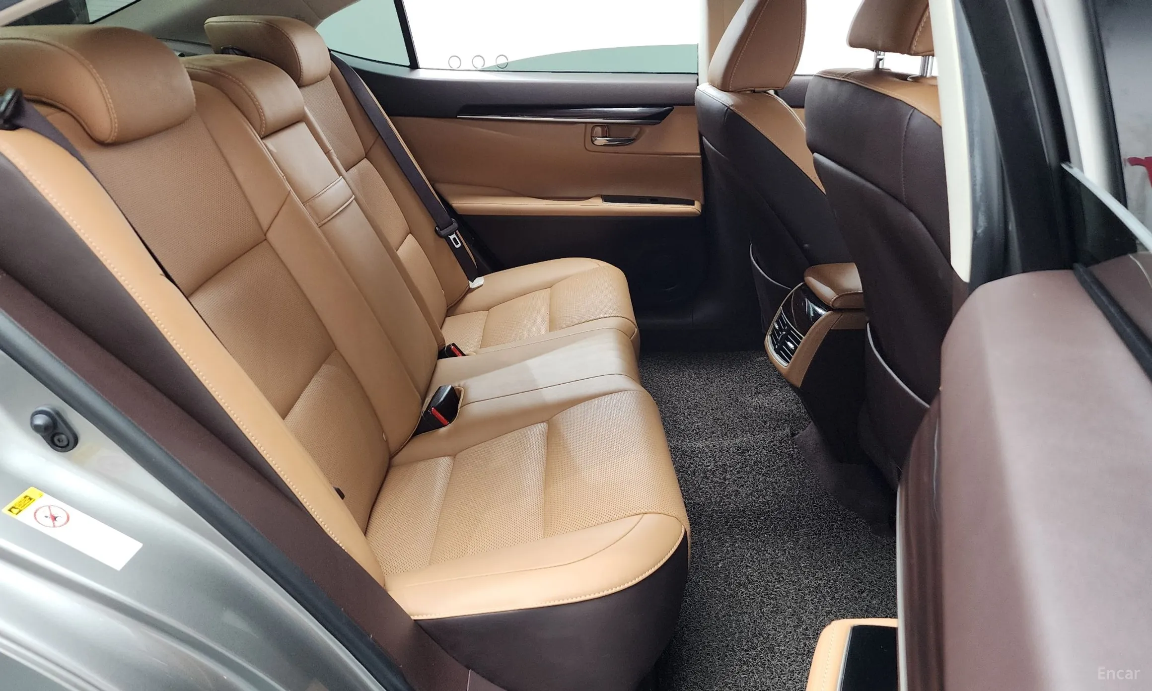 Lexus New ES300h превью 11