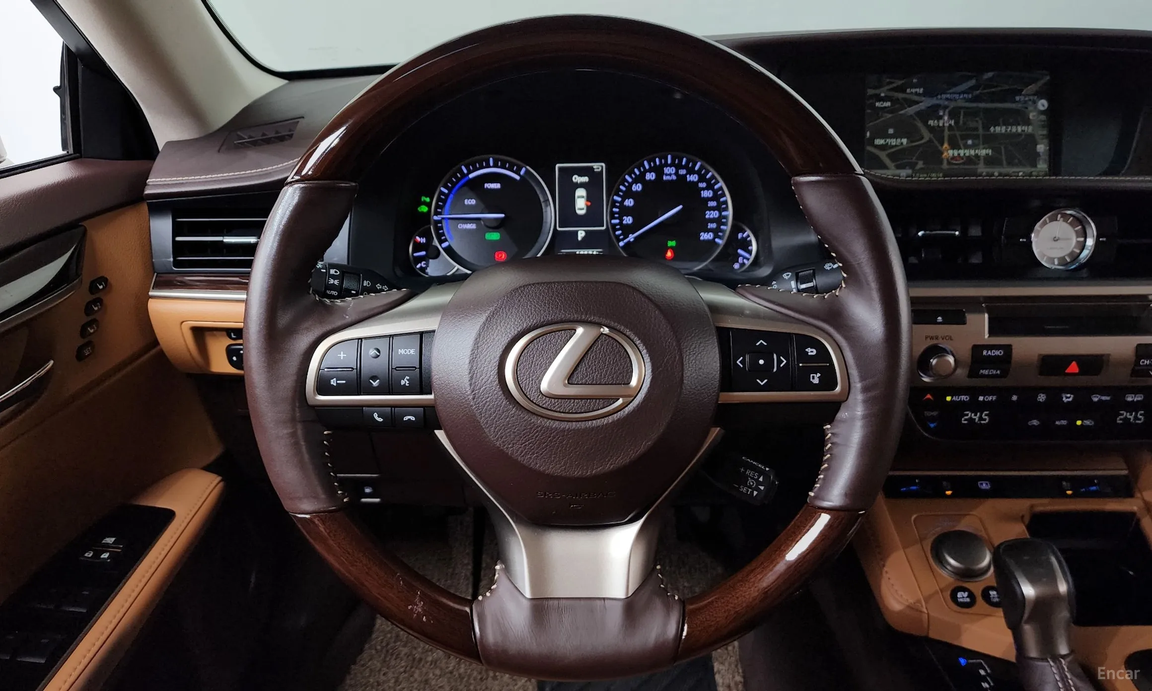 Lexus New ES300h превью 13