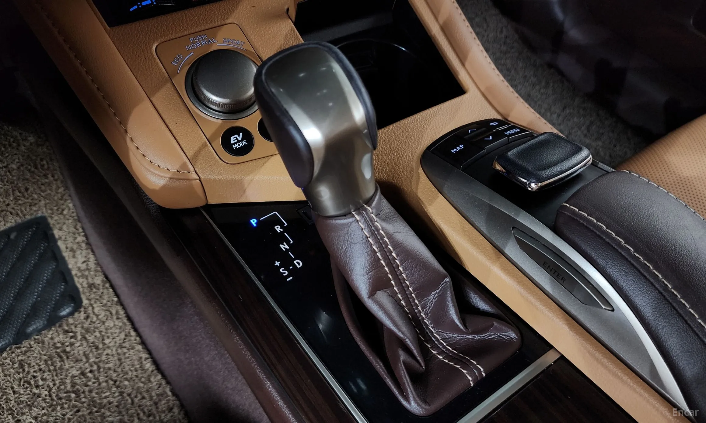 Lexus New ES300h превью 9