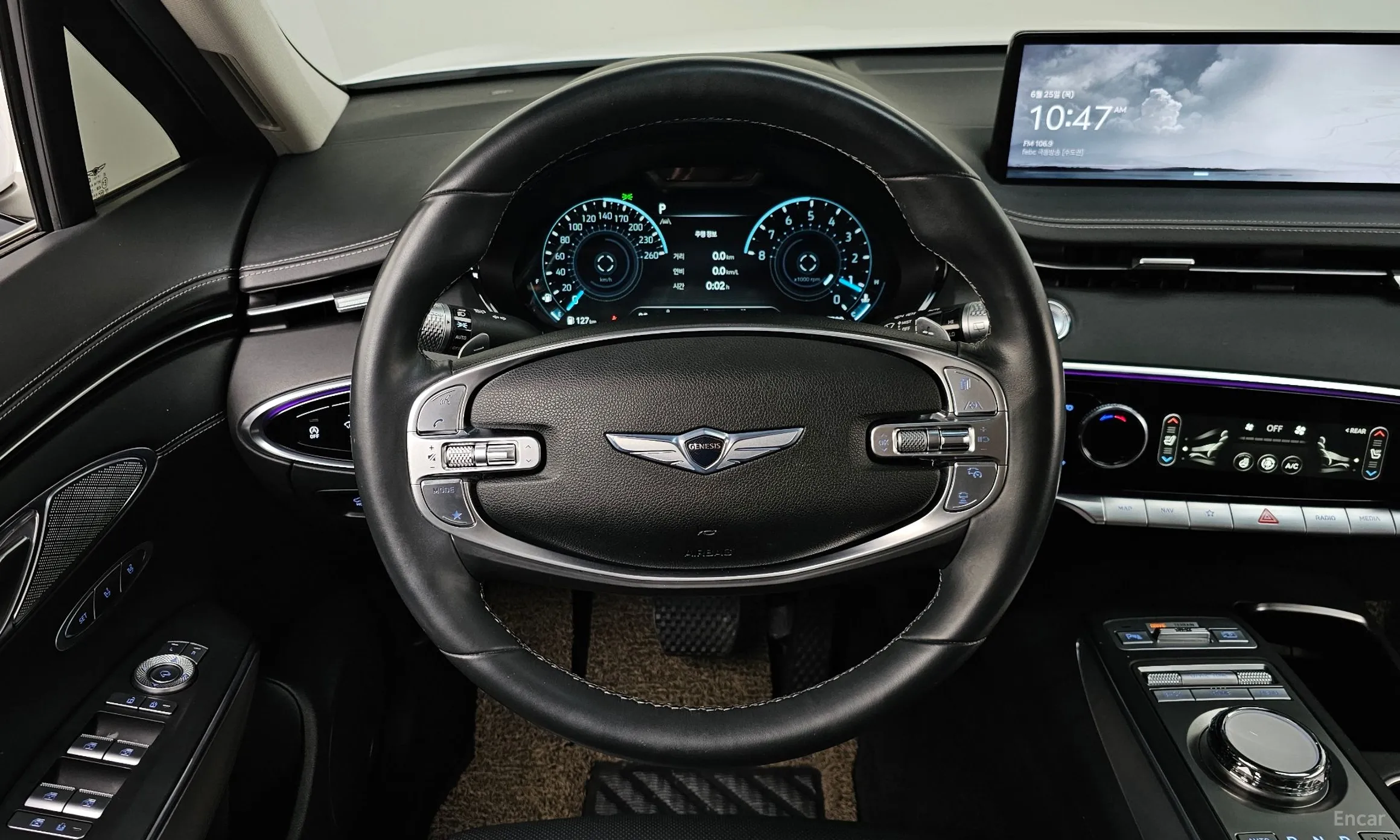 Genesis GV70 превью 13