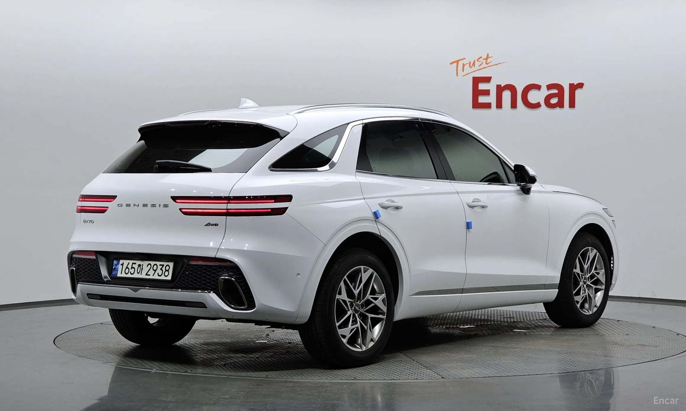 Genesis GV70 превью 2