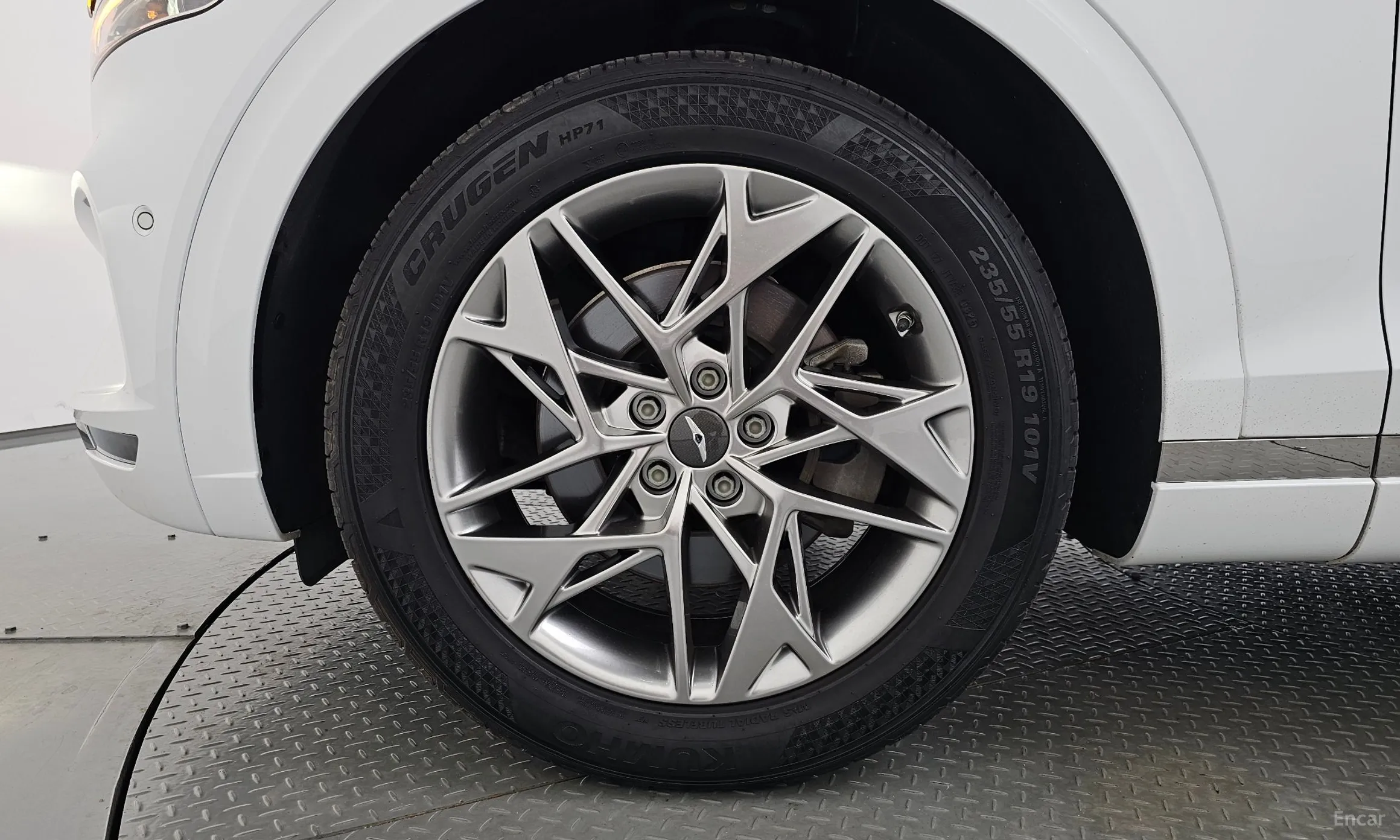 Genesis GV70 превью 5