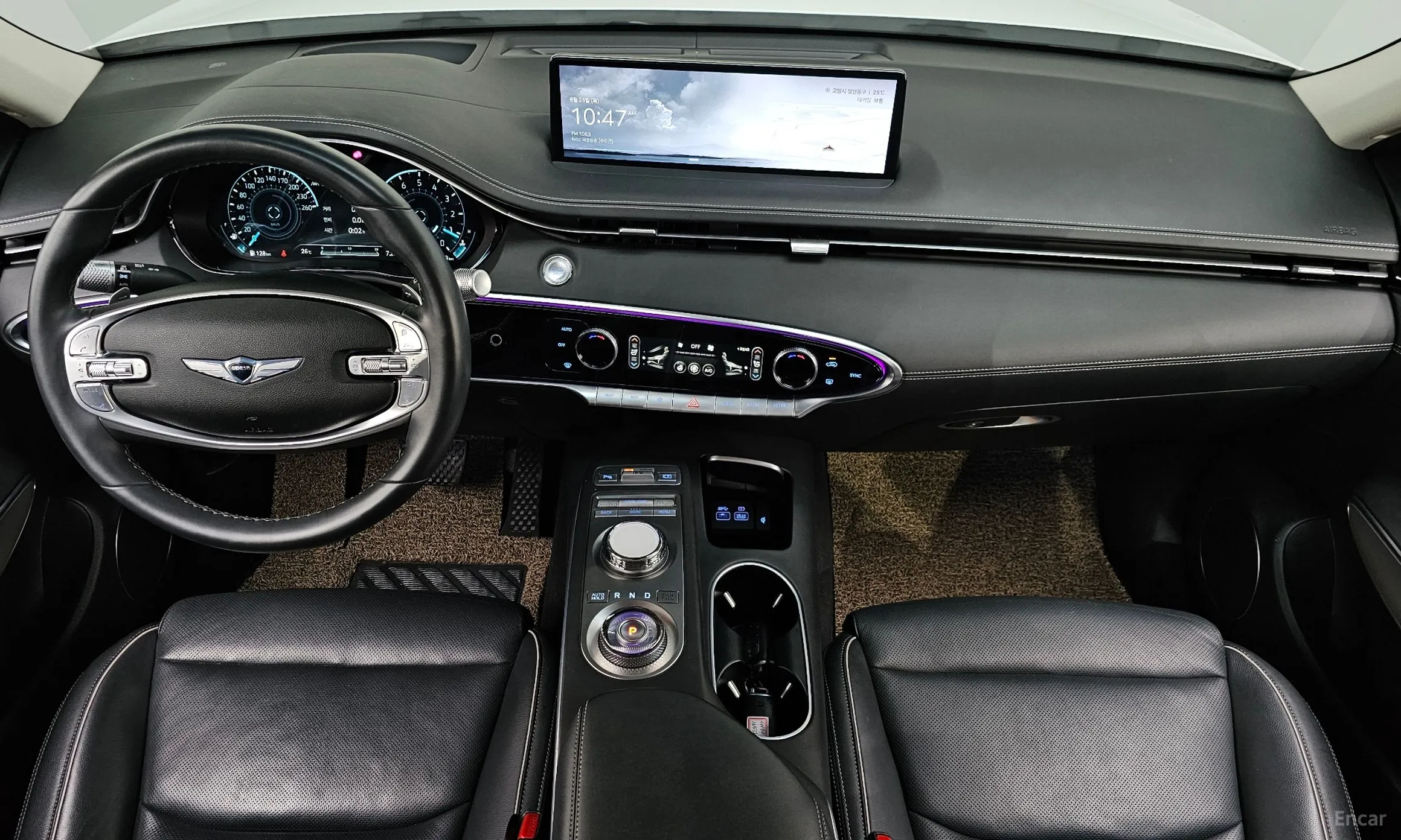 Genesis GV70 превью 7