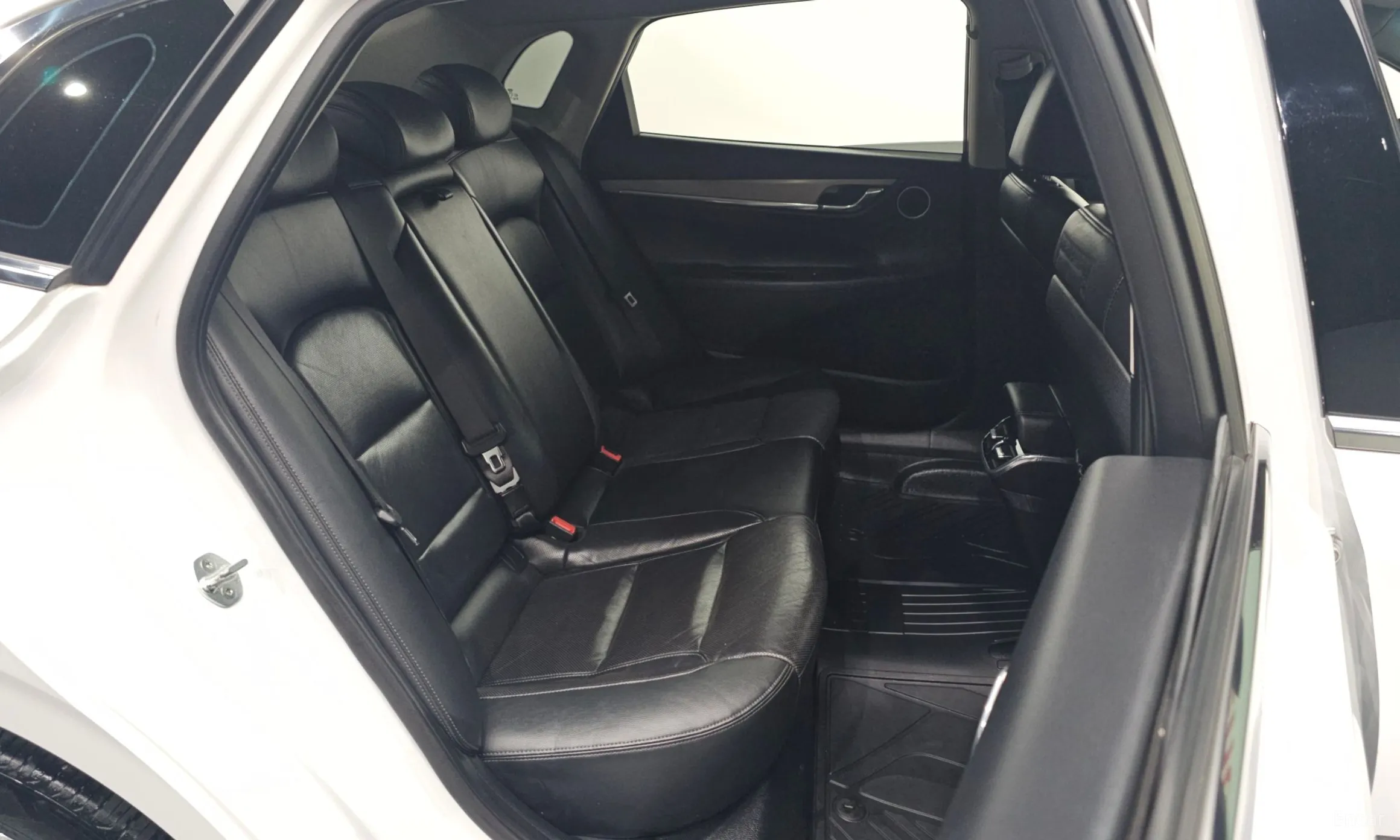Hyundai Grandeur IG превью 11