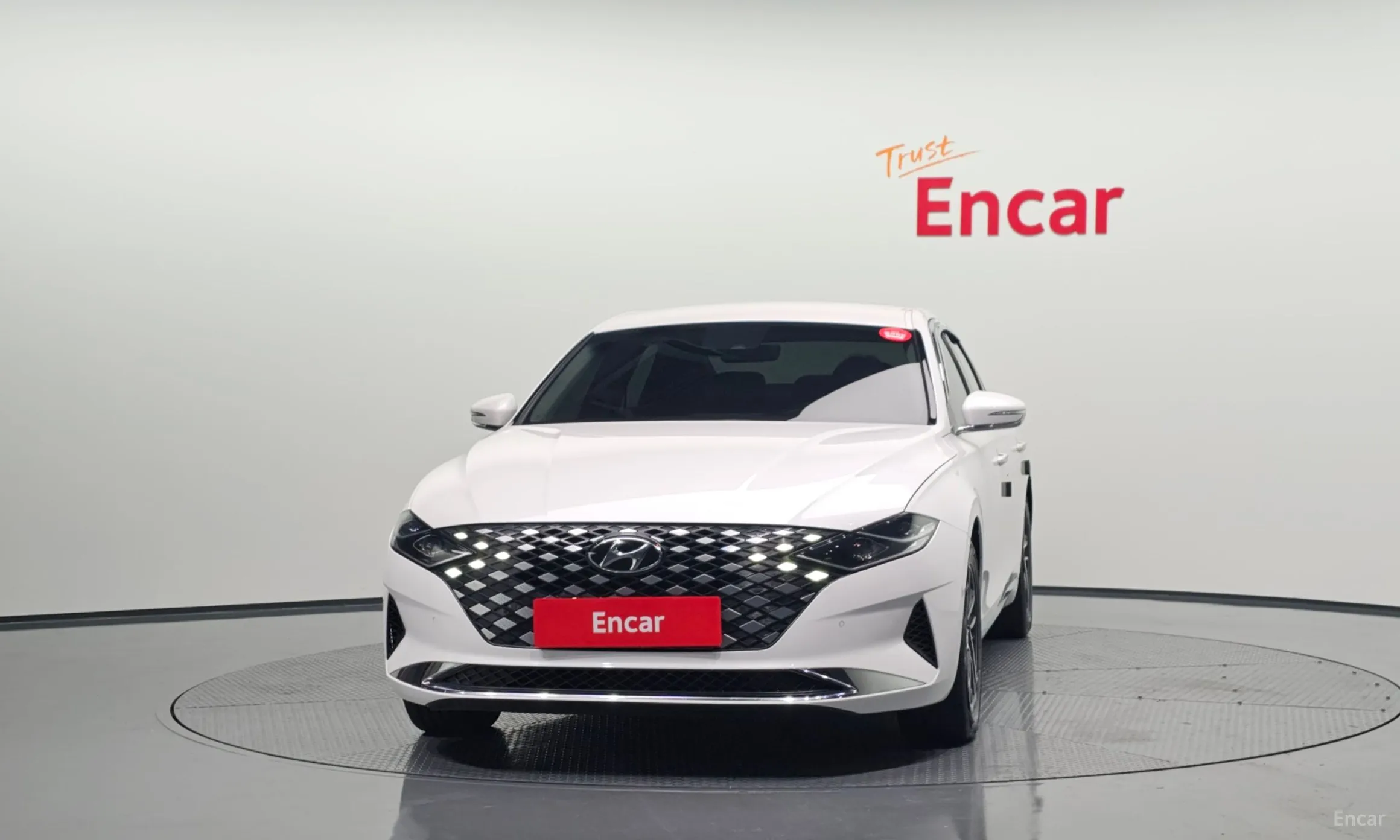 Hyundai Grandeur IG превью 3