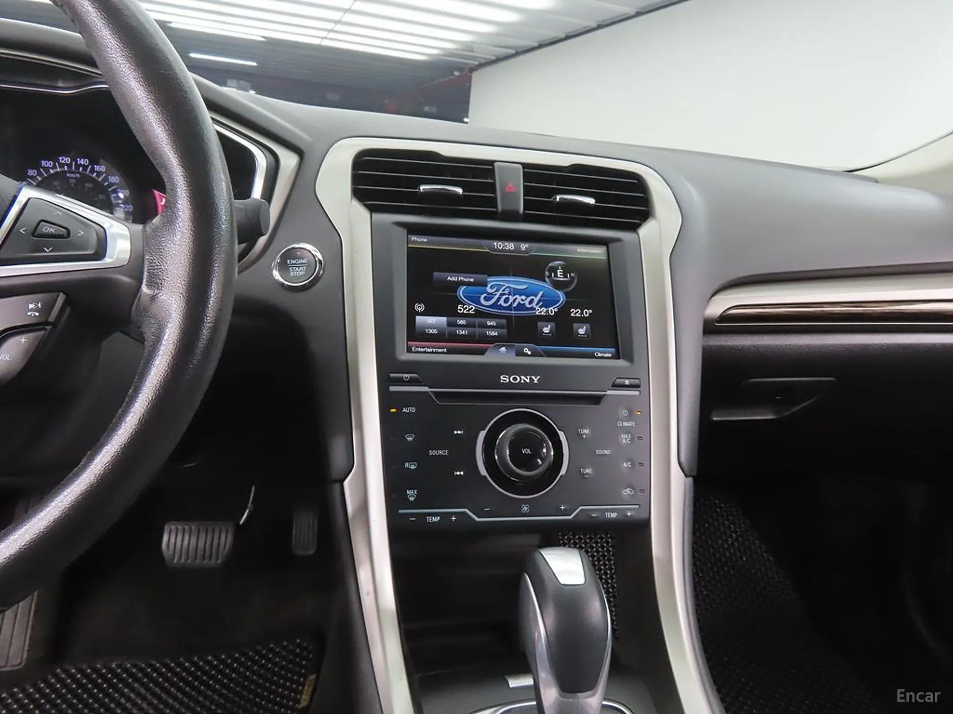 Ford Fusion превью 11