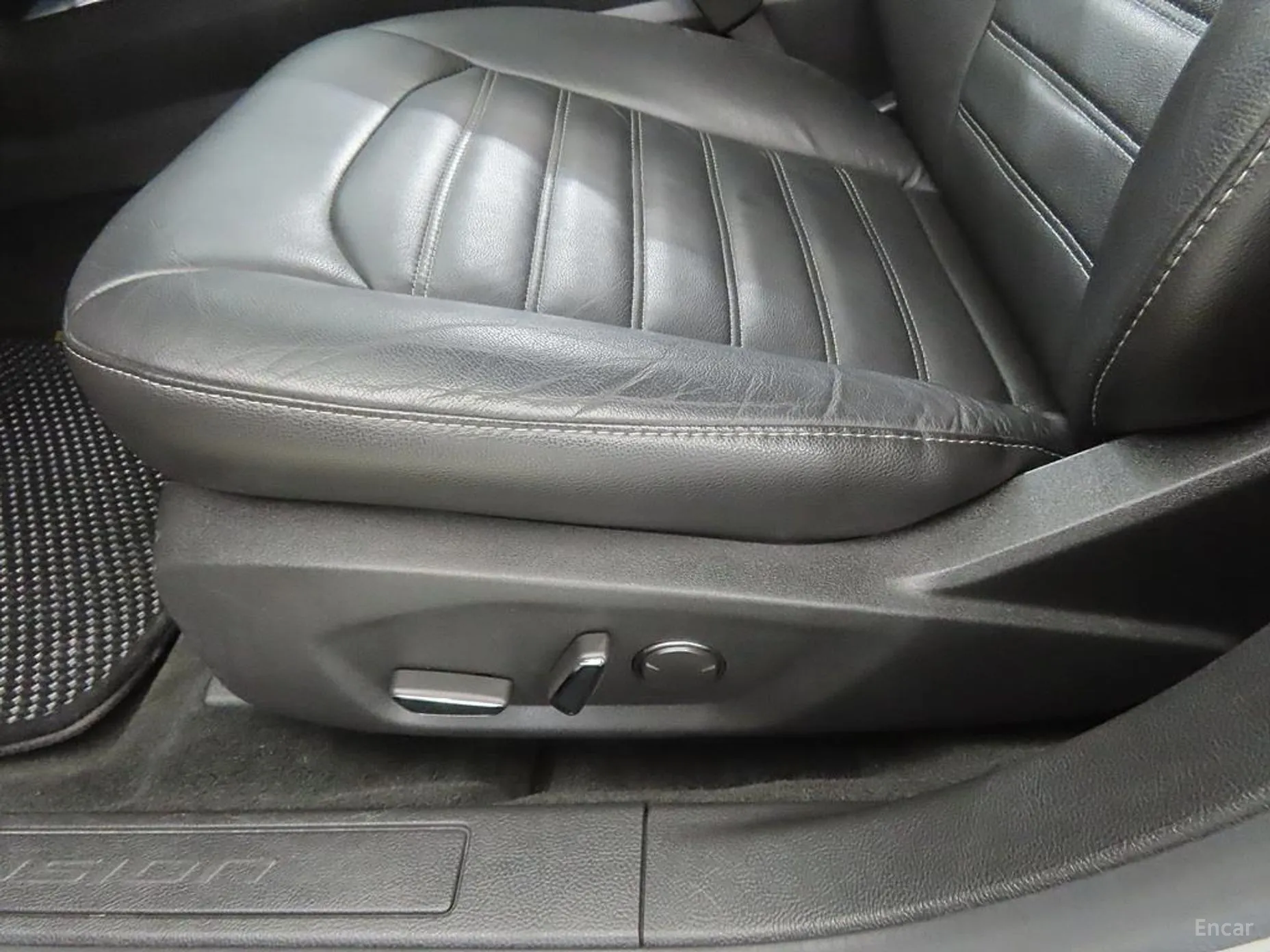 Ford Fusion превью 14