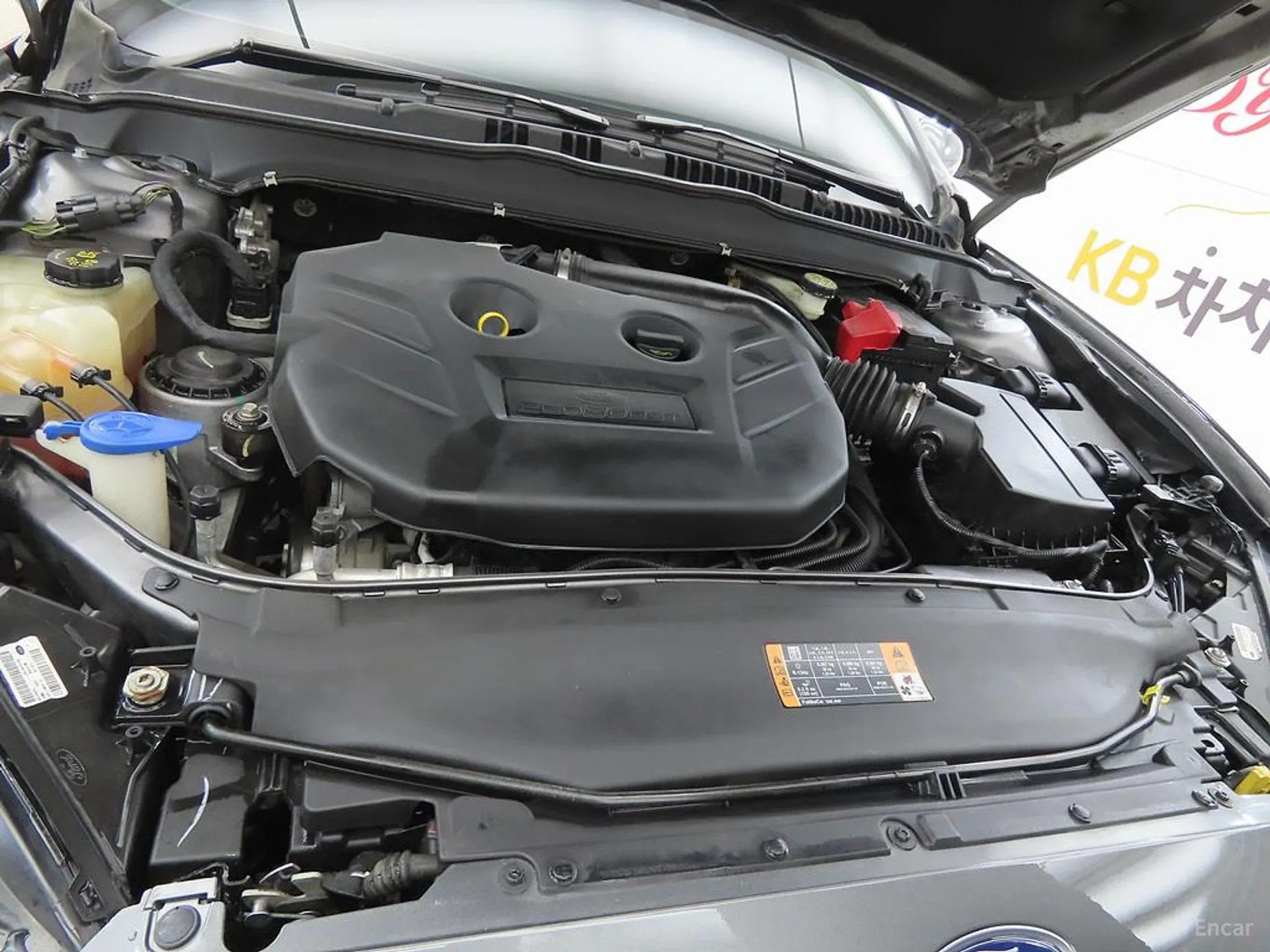 Ford Fusion превью 19