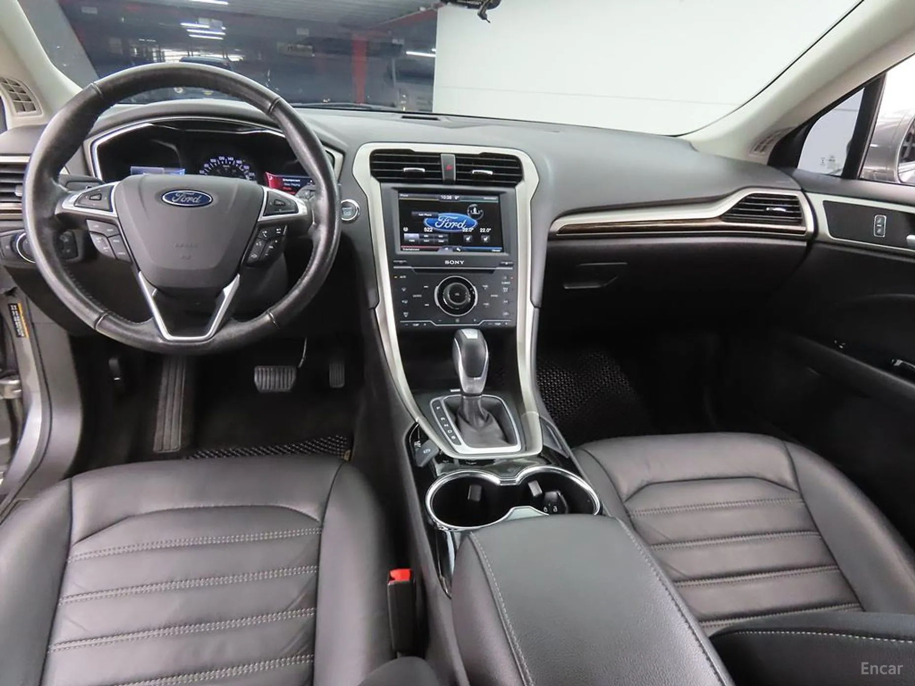 Ford Fusion превью 7
