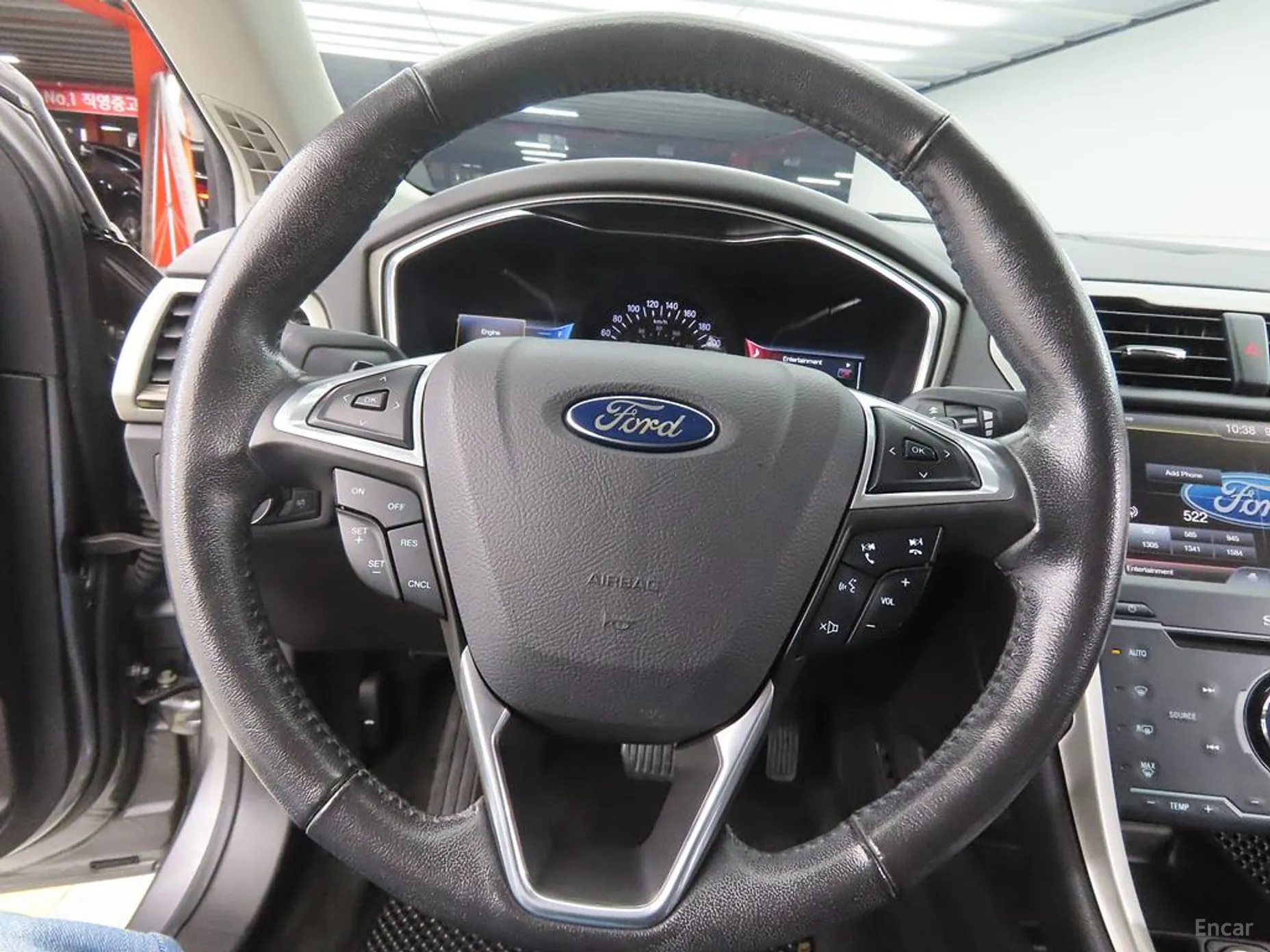 Ford Fusion превью 8