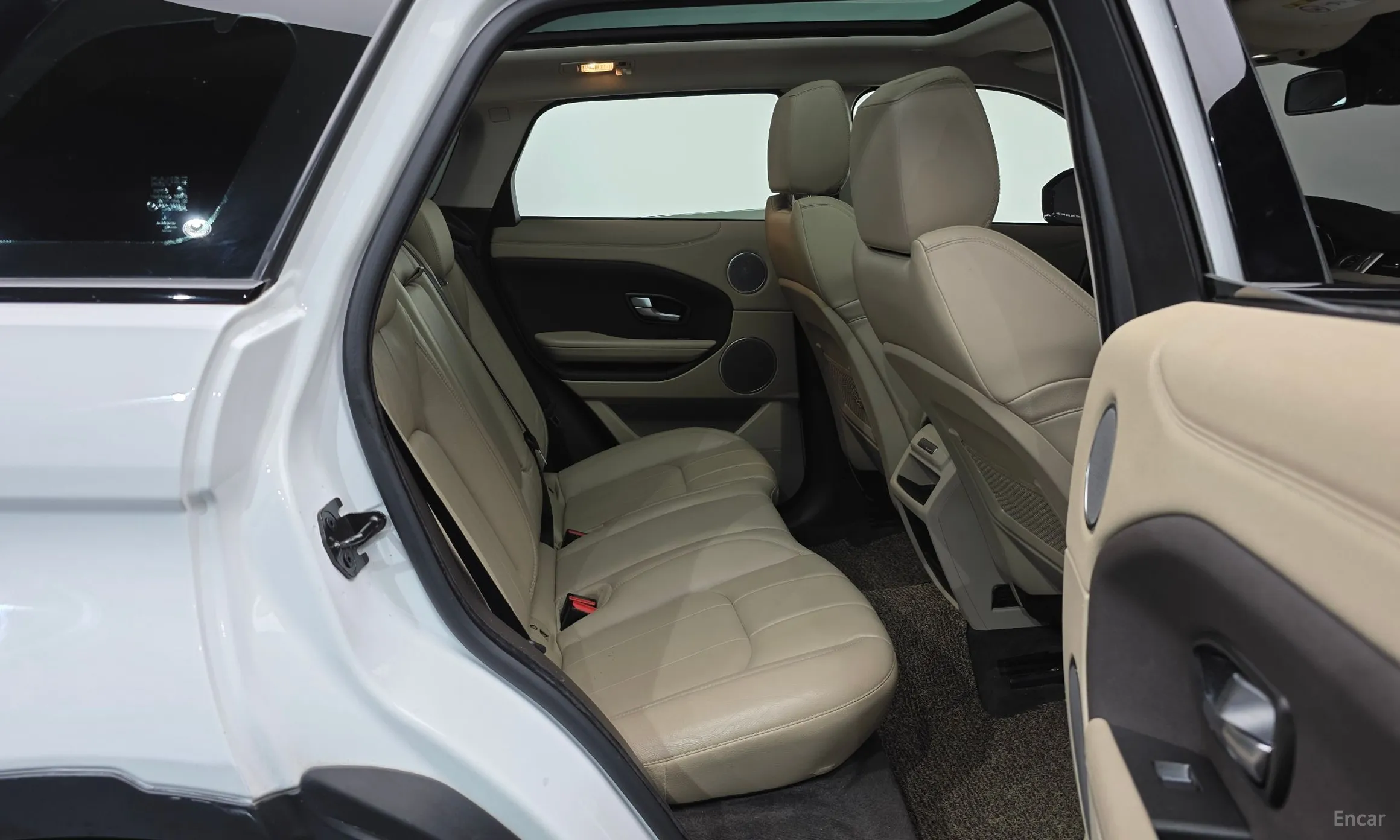 Land Rover Range Rover Evoque превью 11