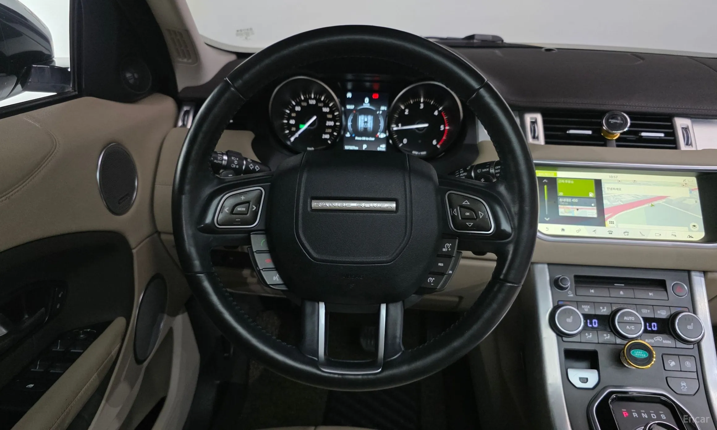 Land Rover Range Rover Evoque превью 13