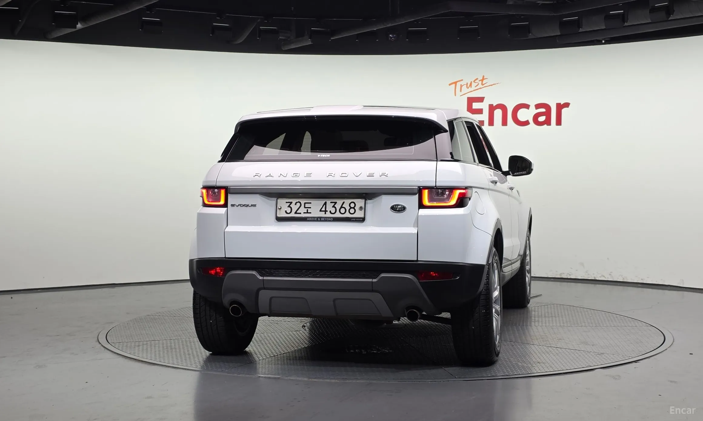 Land Rover Range Rover Evoque превью 4