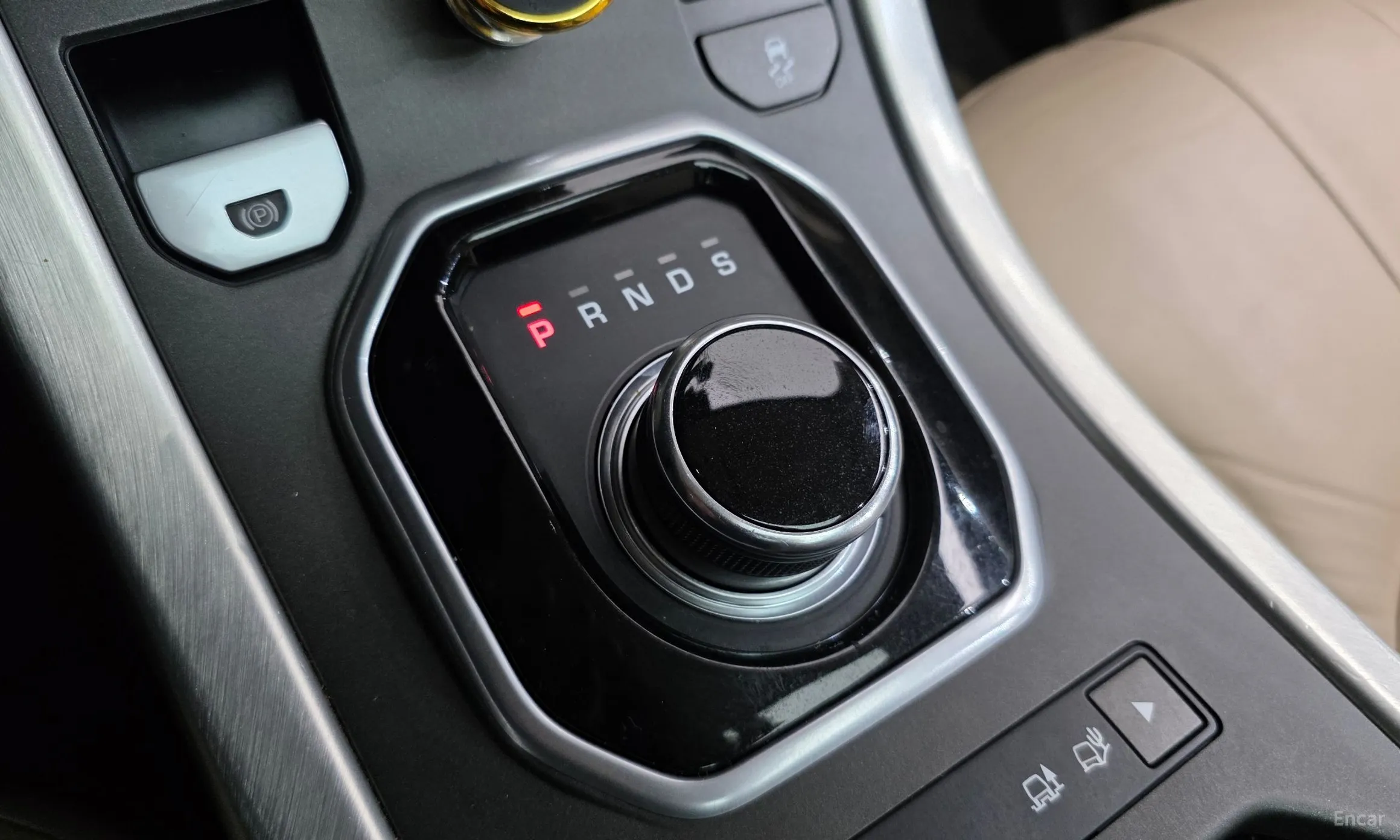 Land Rover Range Rover Evoque превью 9