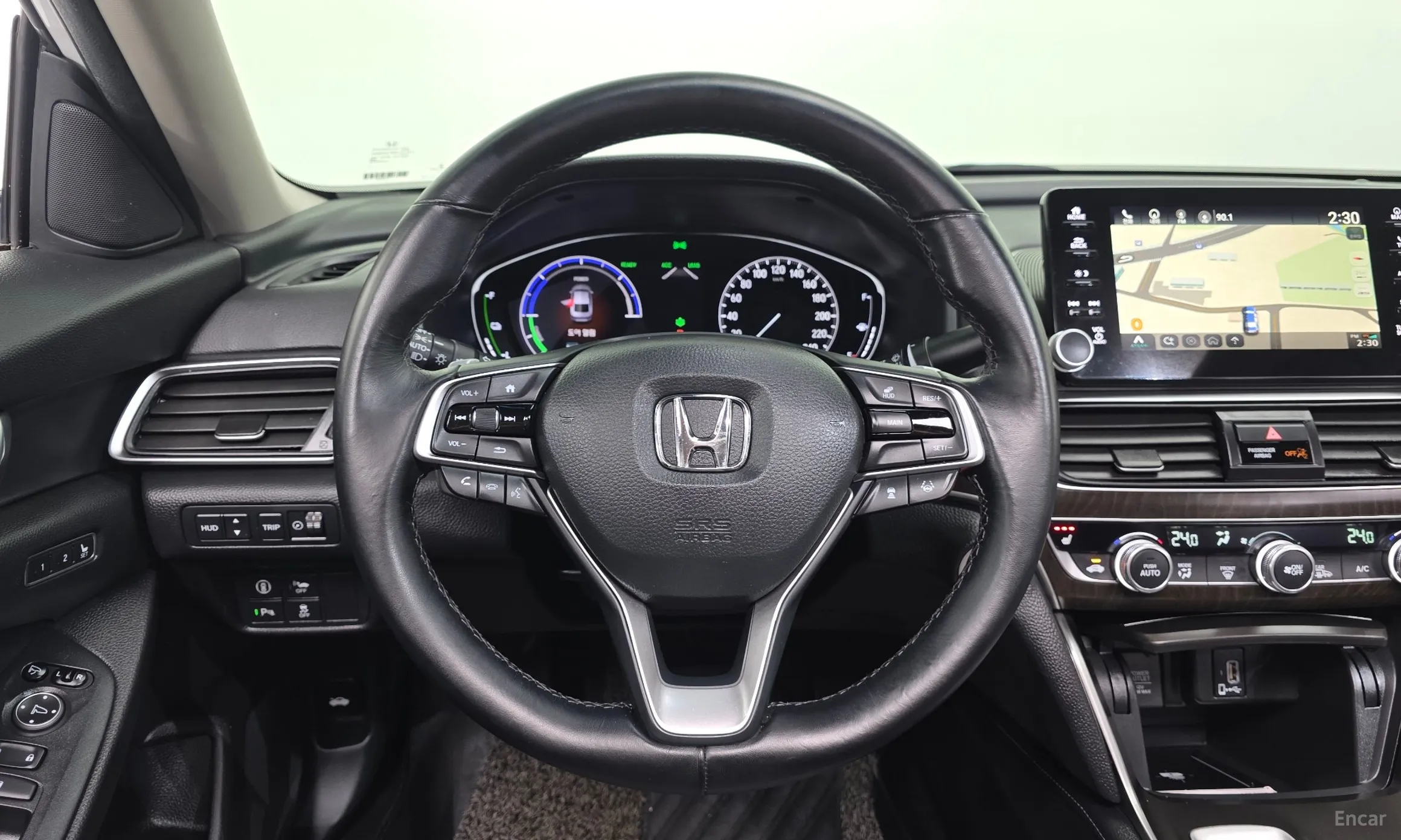 Honda Accord 10th Generation превью 16