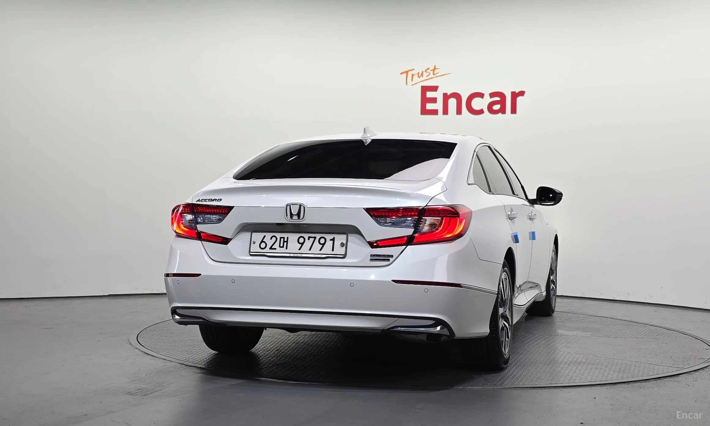 Honda Accord 10th Generation превью 4