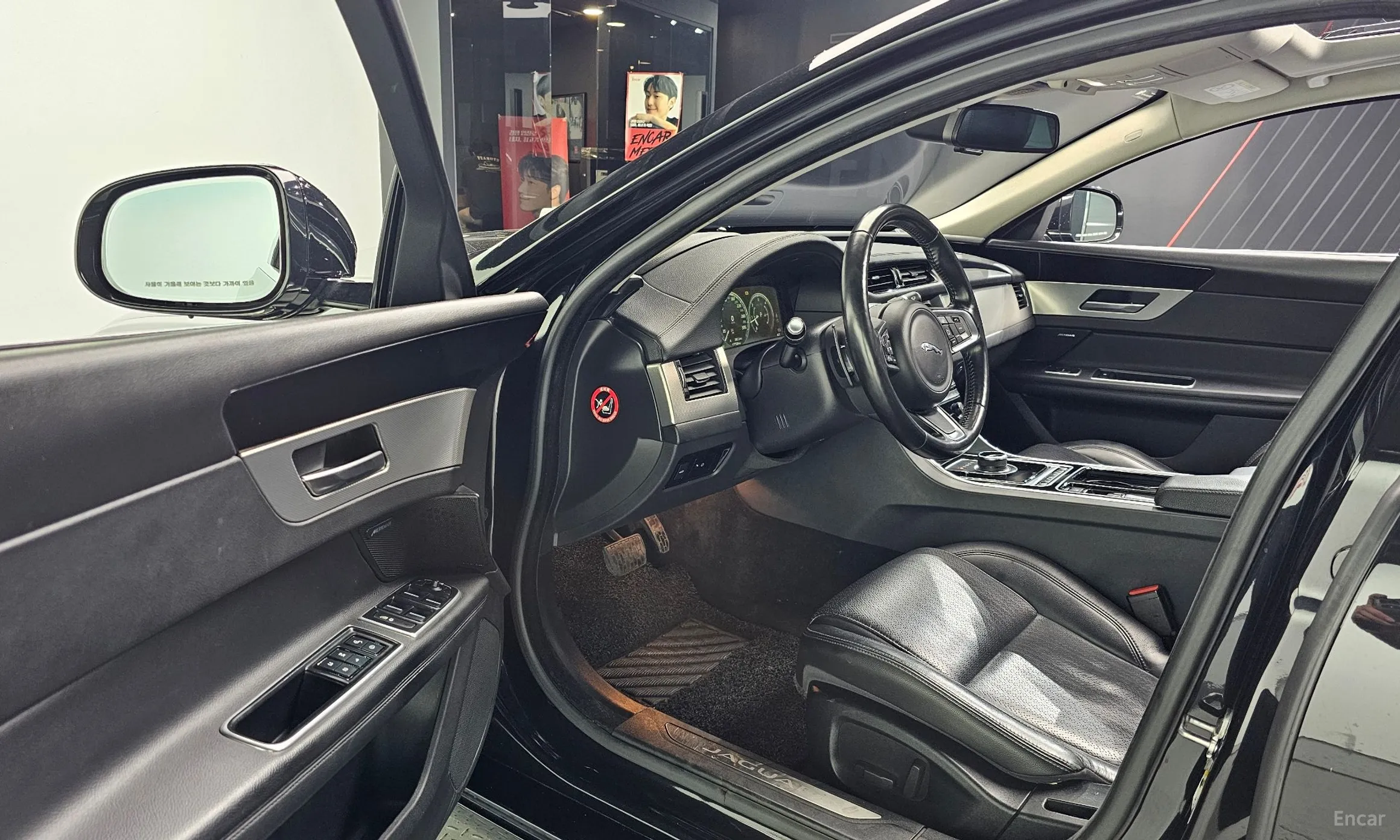 Jaguar XF (x260) превью 10
