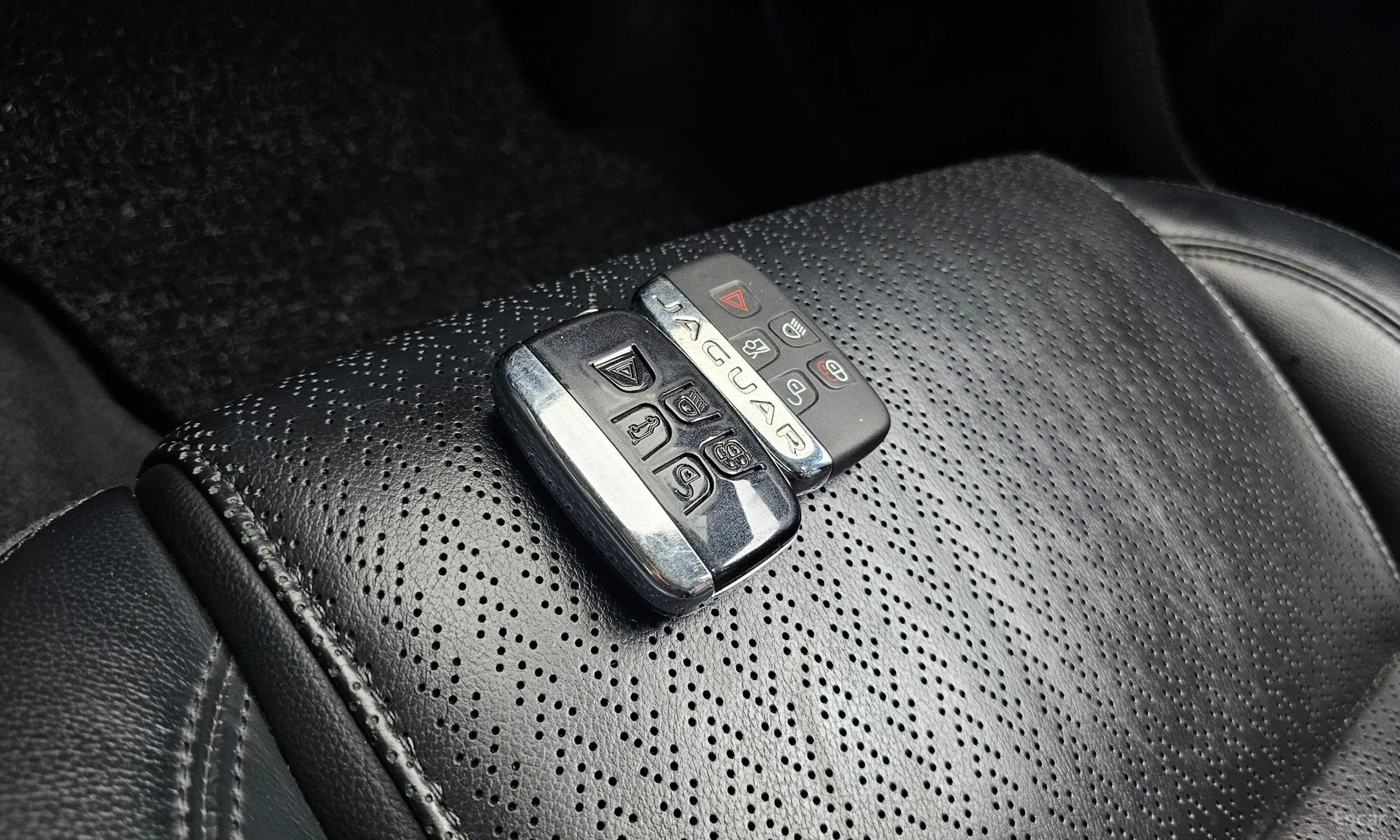 Jaguar XF (x260) превью 18