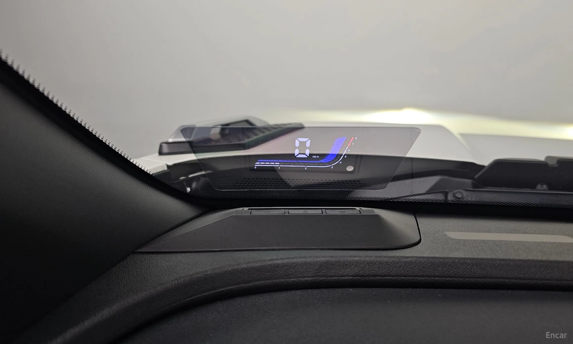 KG Mobility (SsangYong) Torres превью 12