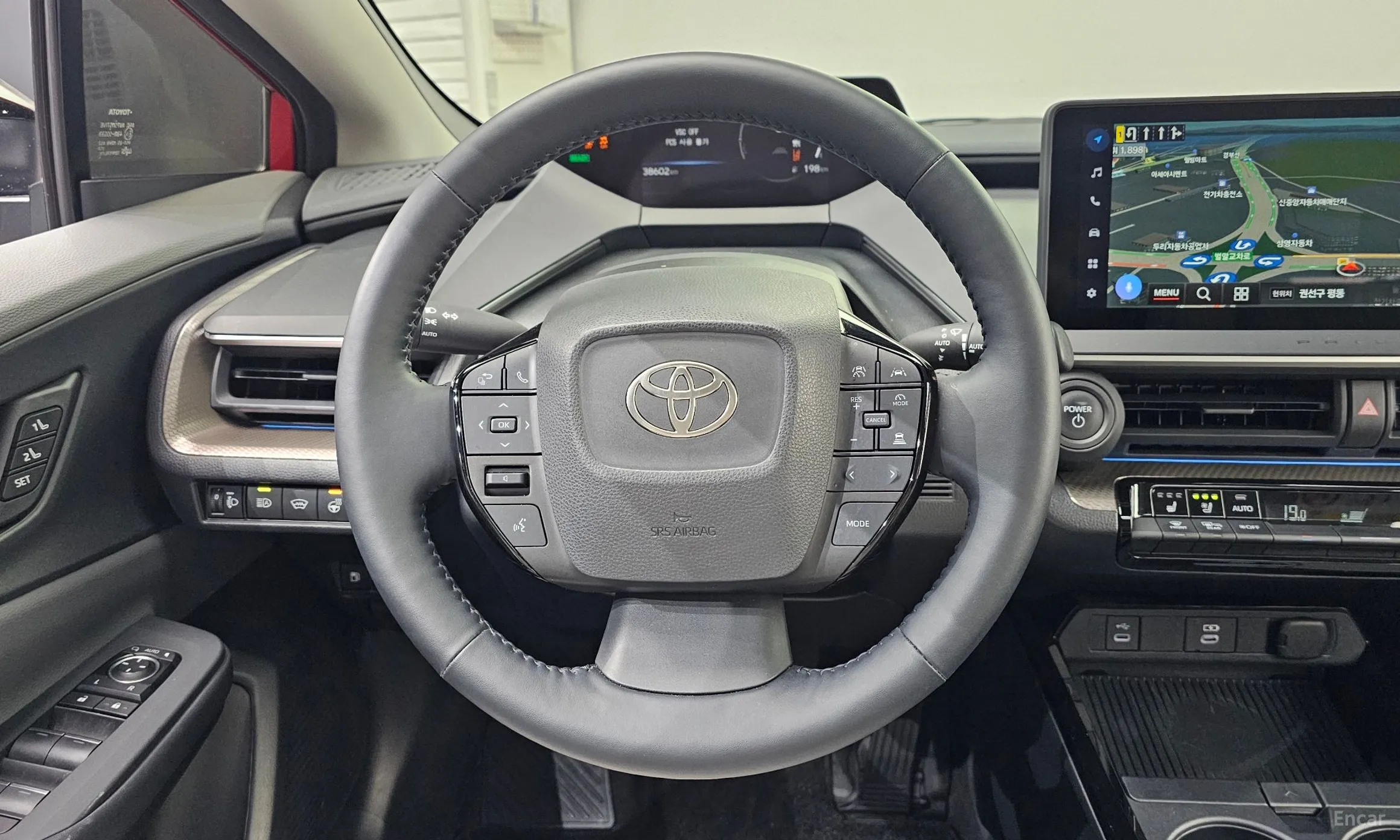 Toyota Prius 5th Generation превью 13