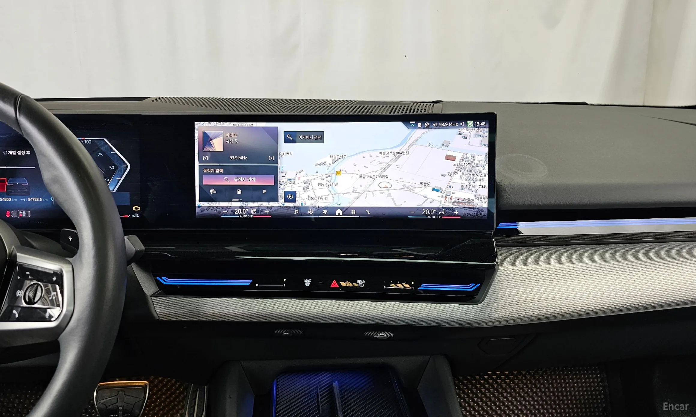 BMW 5 Series (G60) превью 14