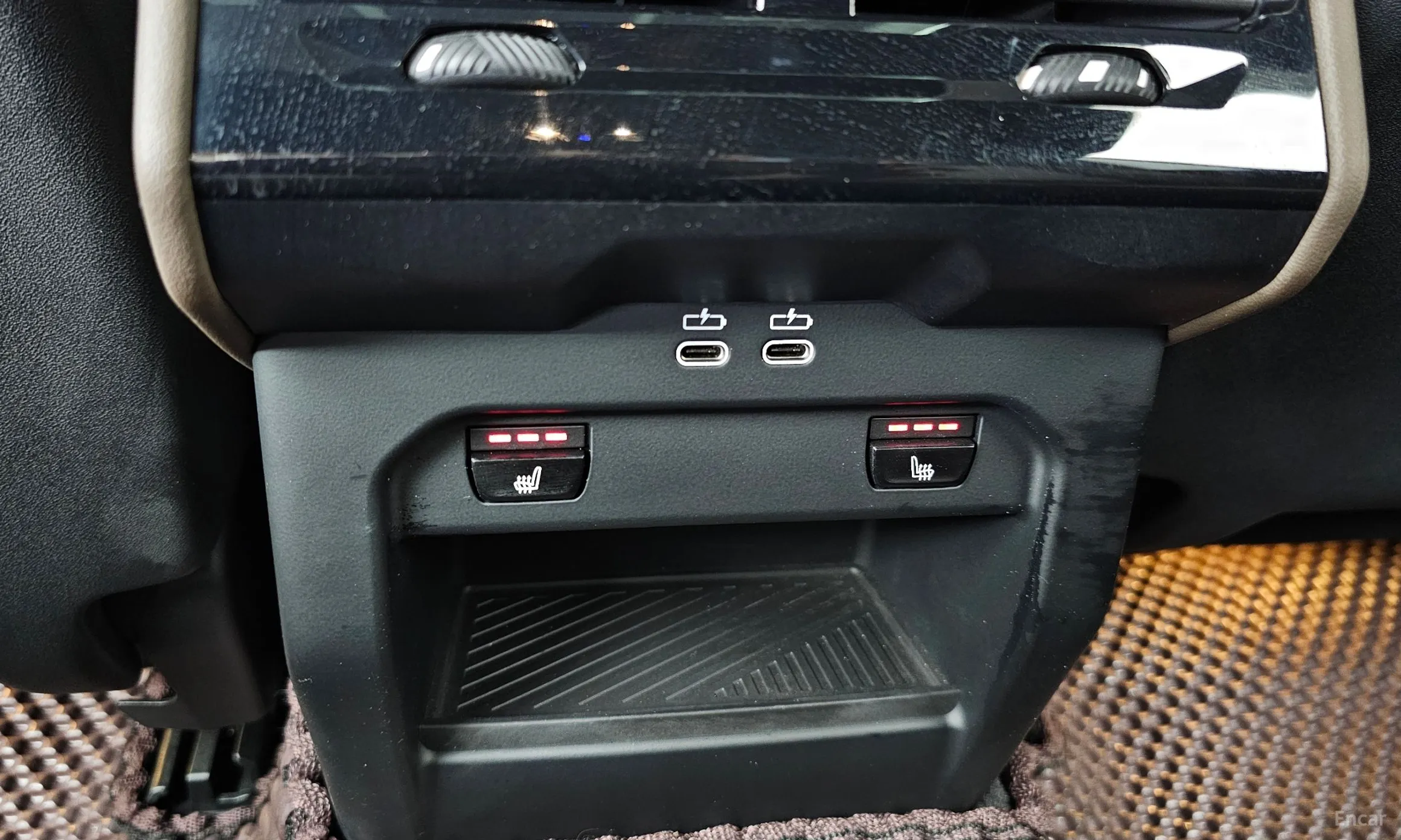 BMW 5 Series (G60) превью 19