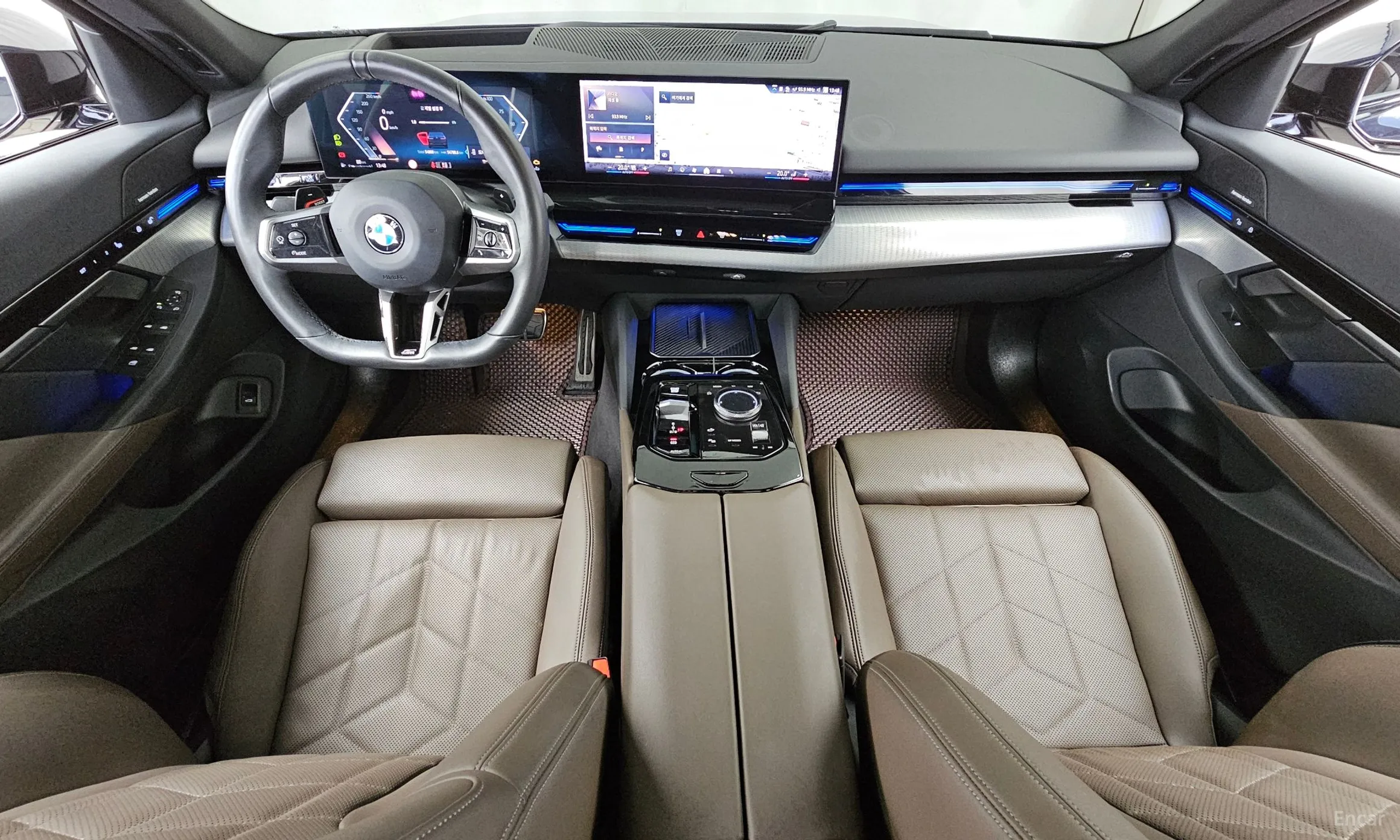 BMW 5 Series (G60) превью 7