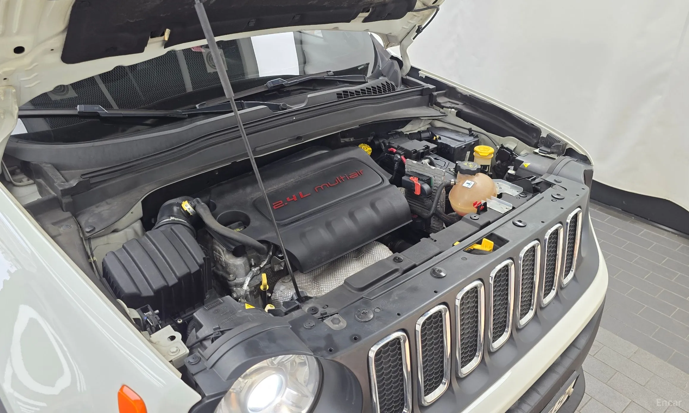 Jeep Renegade превью 6