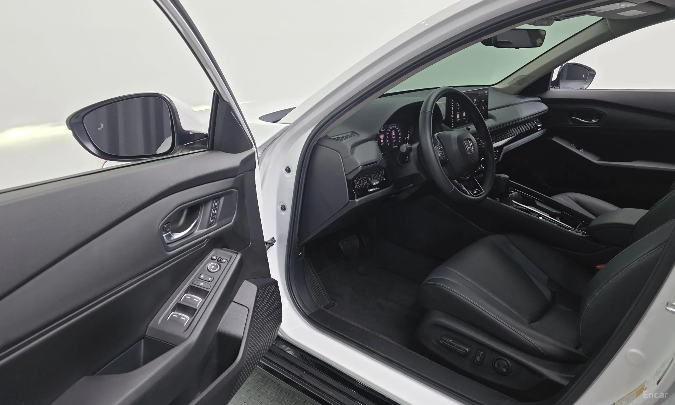 Honda Accord 11th Generation превью 12