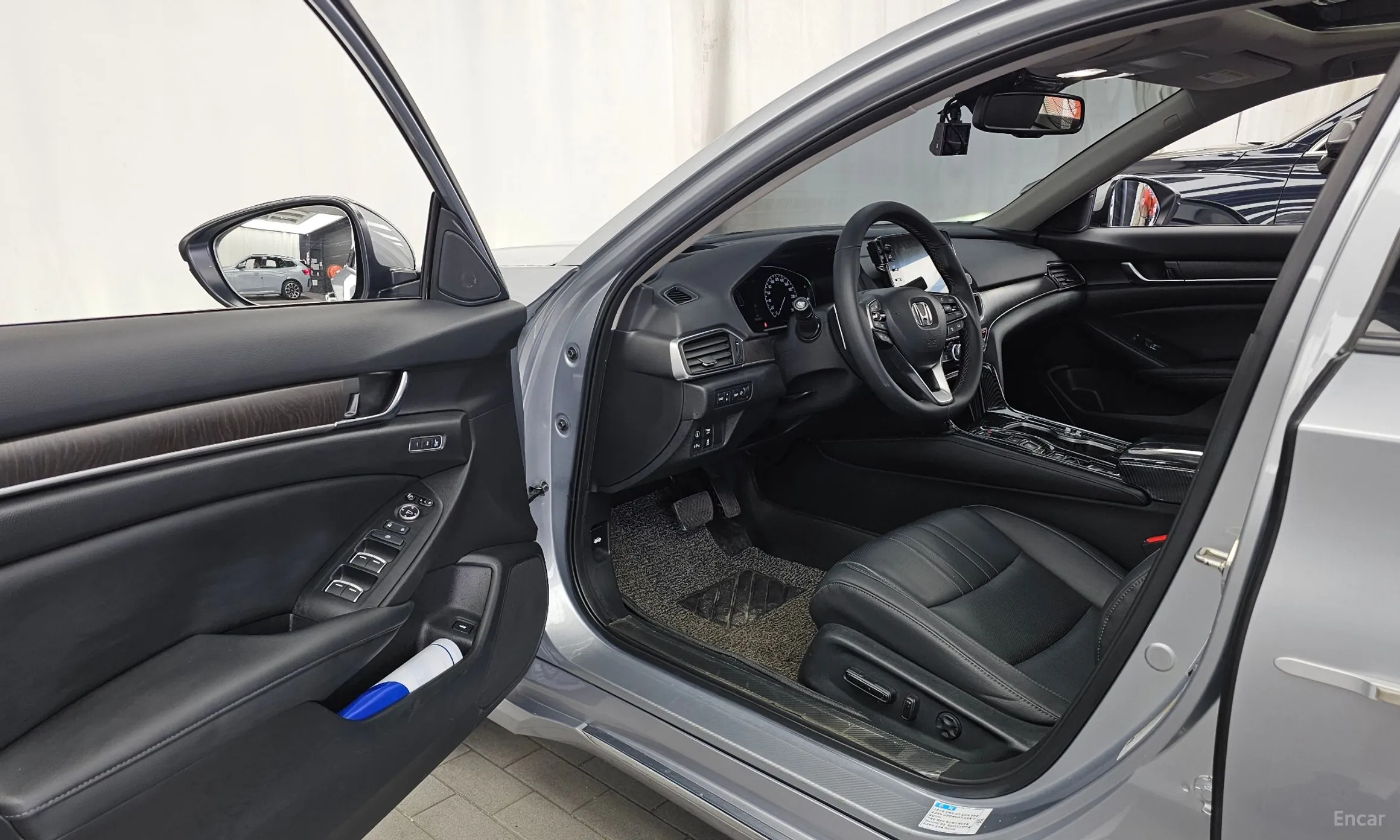 Honda Accord 10th Generation превью 10