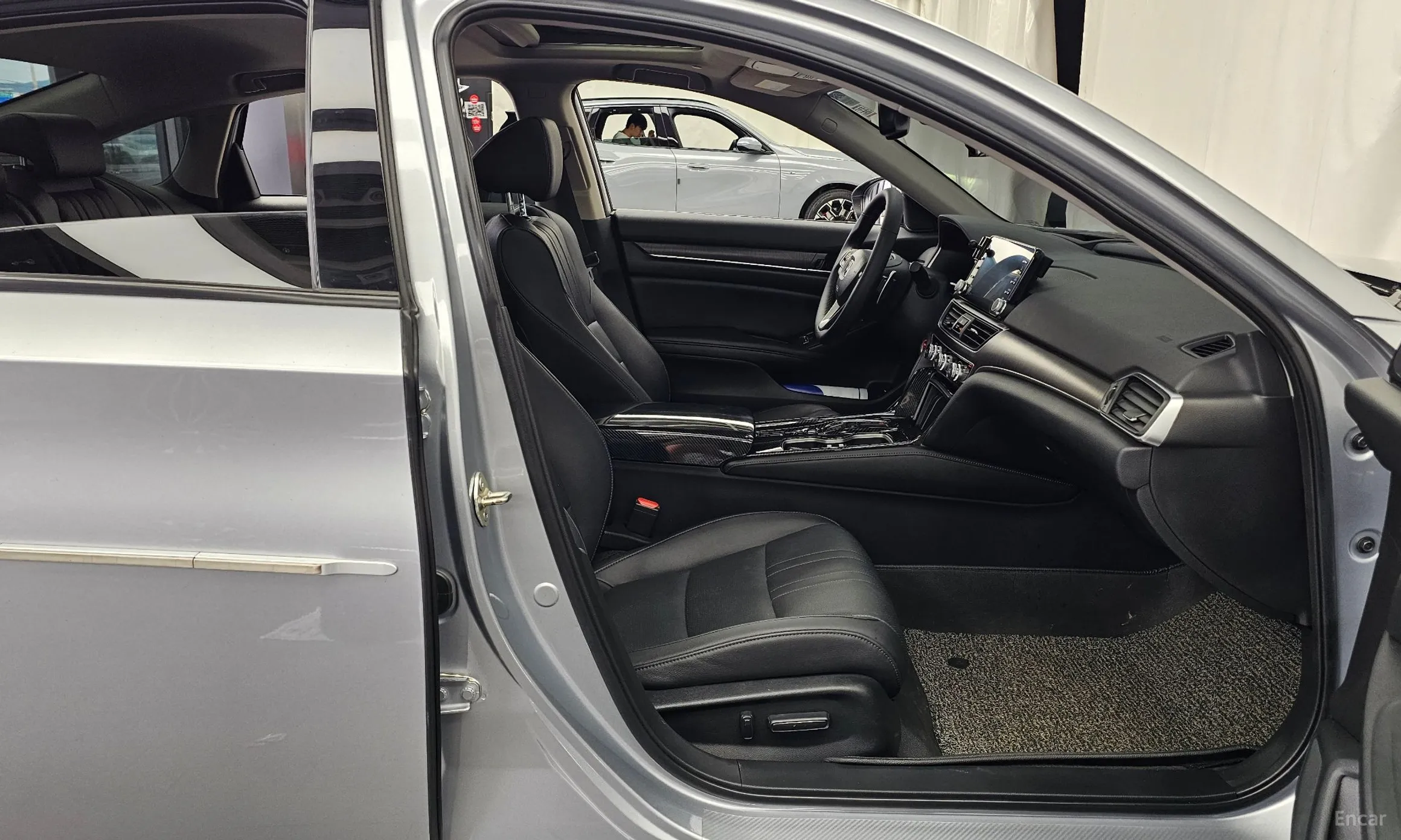 Honda Accord 10th Generation превью 11