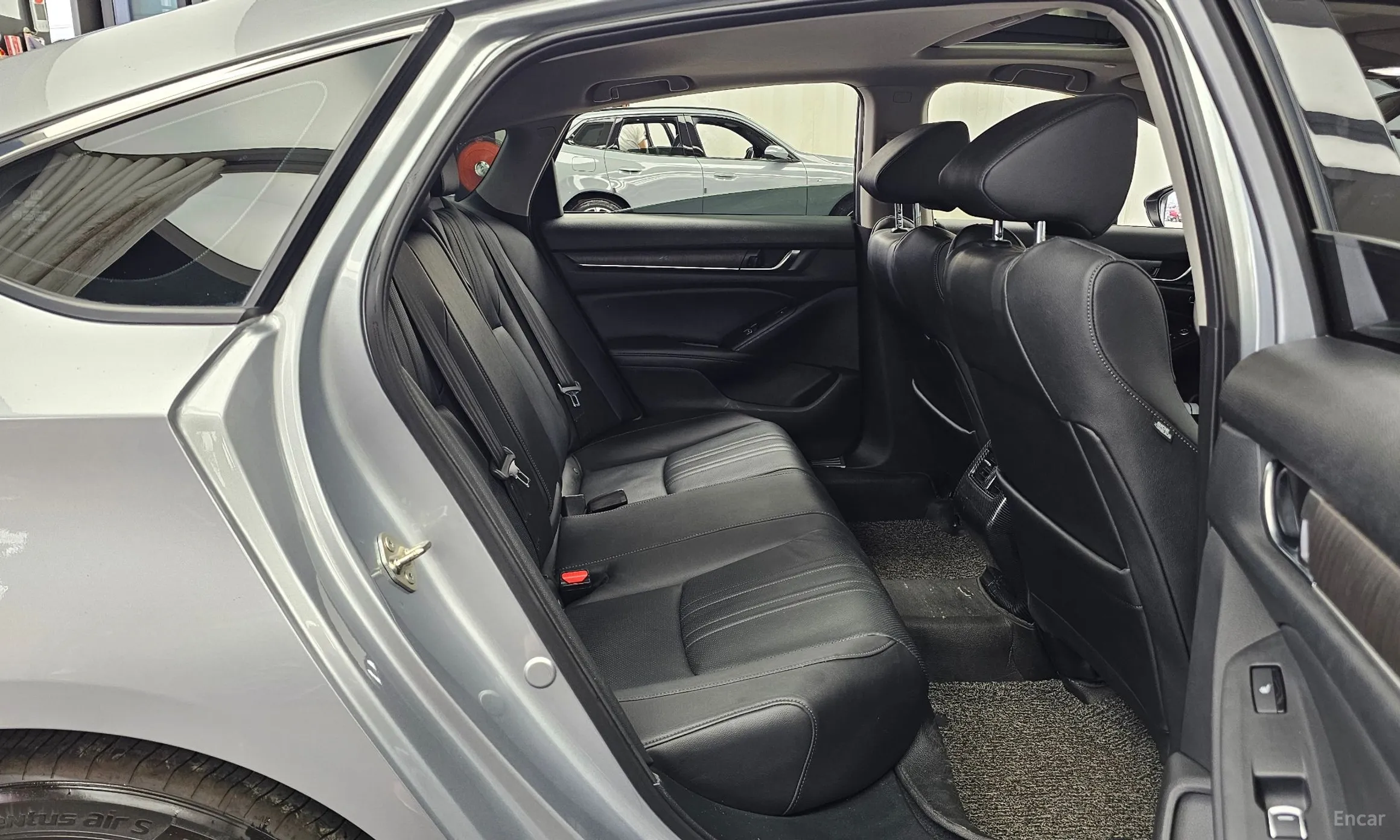 Honda Accord 10th Generation превью 12