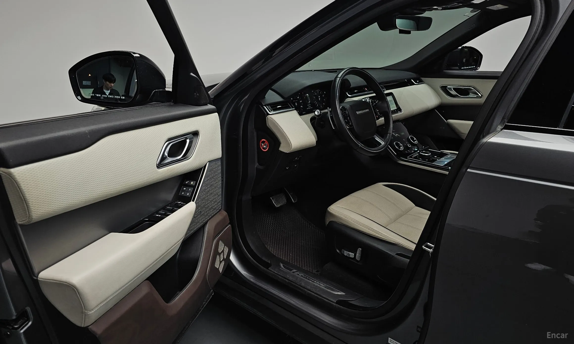 Land Rover Range Rover Bella превью 10