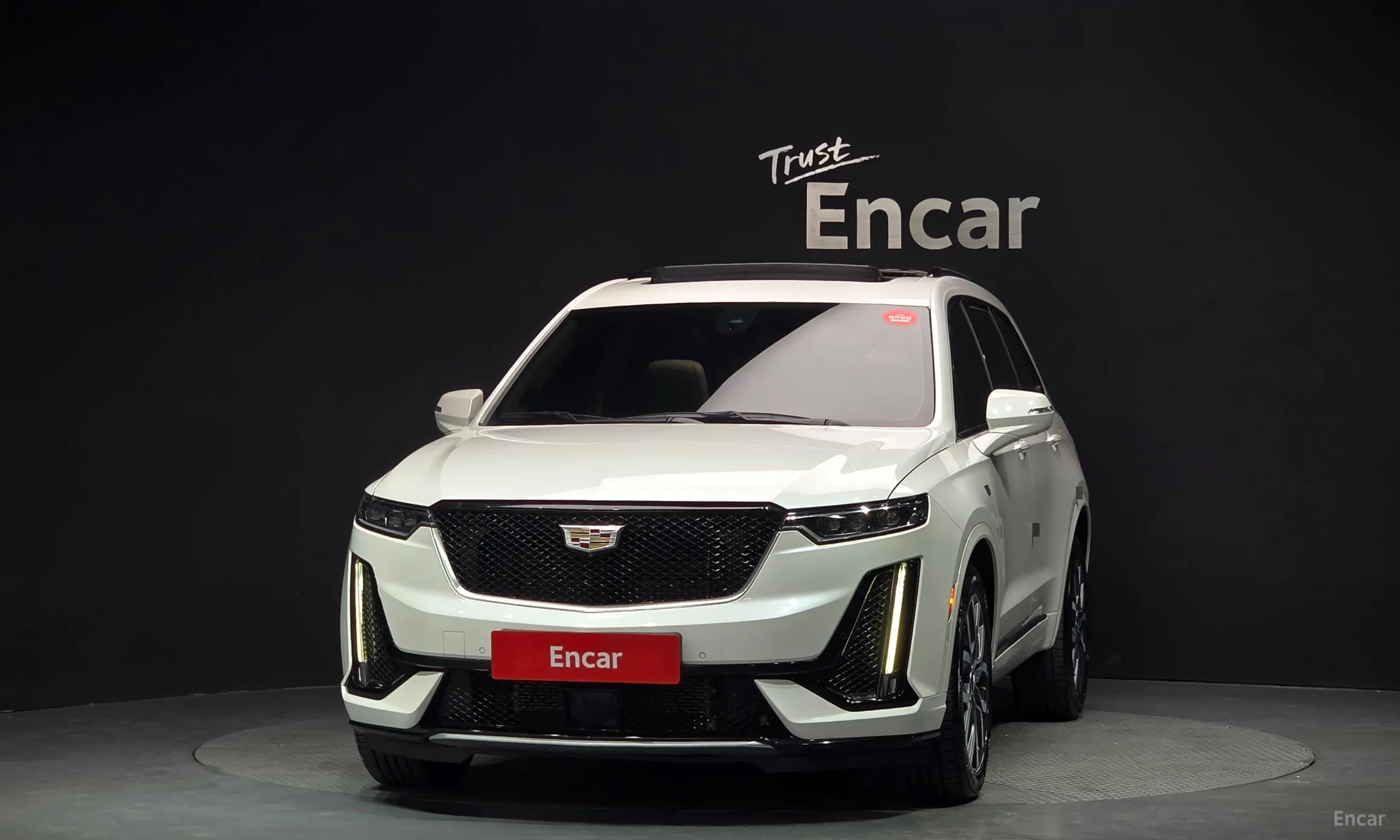 Cadillac XT6 превью 3