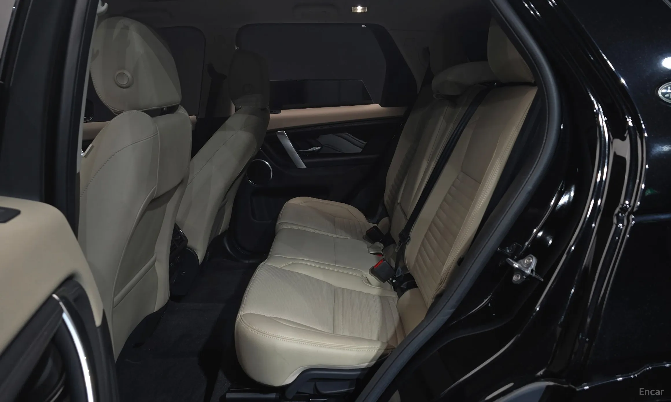 Land Rover Discovery Sports превью 12