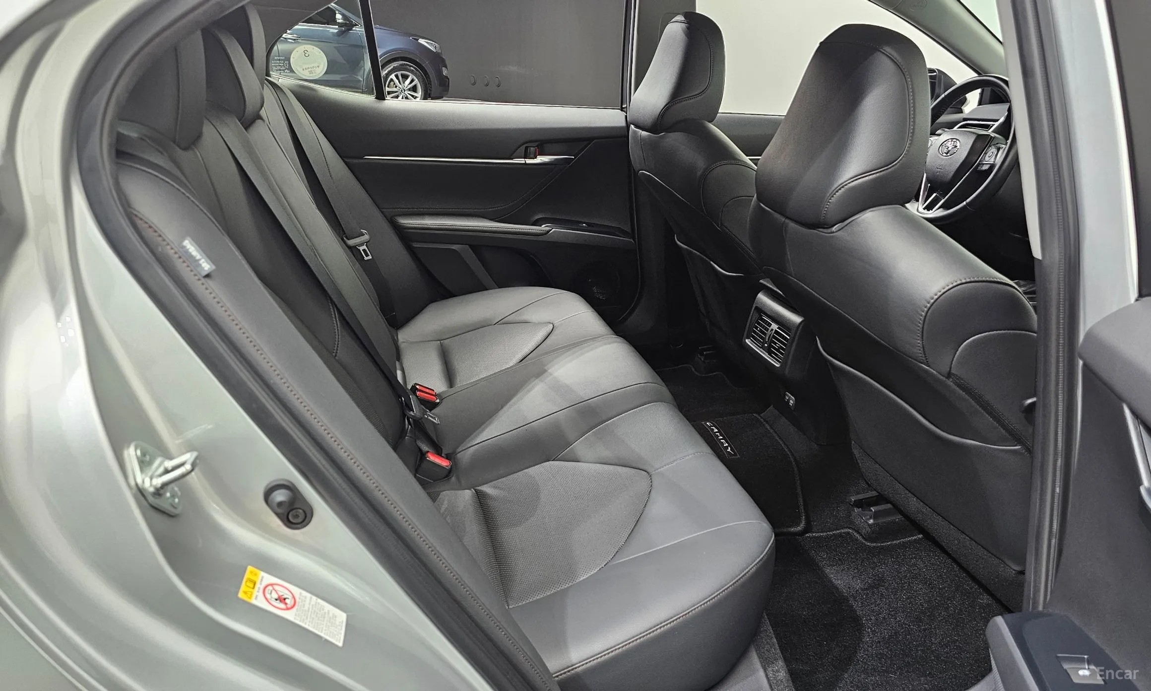 Toyota Camry (XV70) превью 11