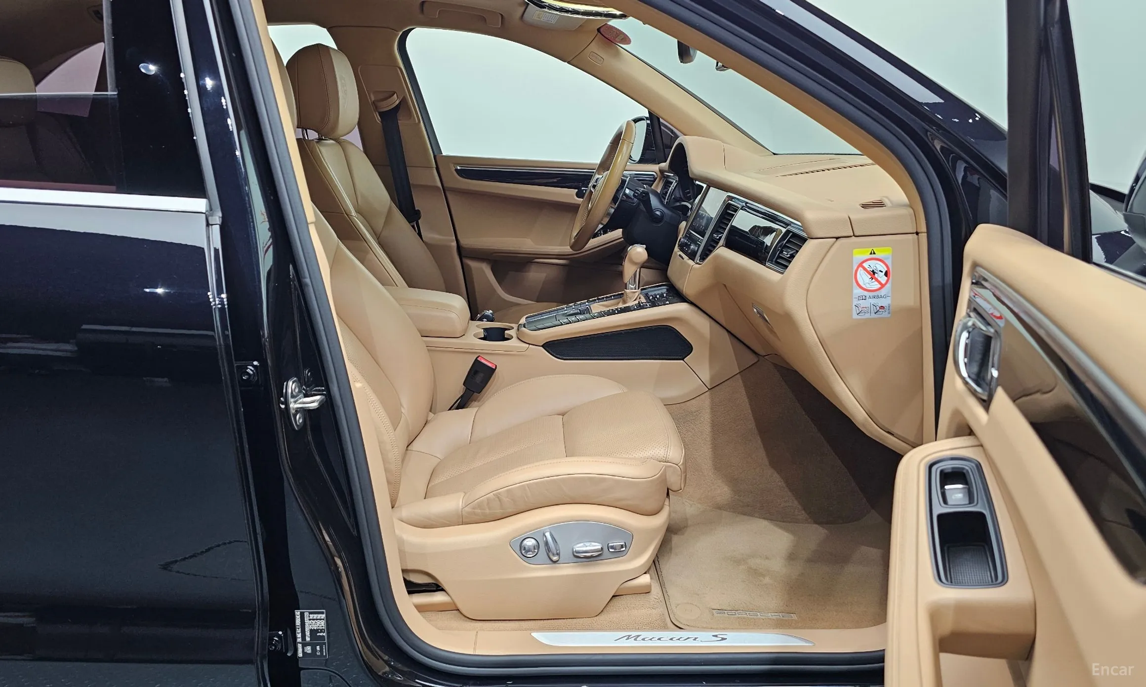 Porsche Macan превью 11
