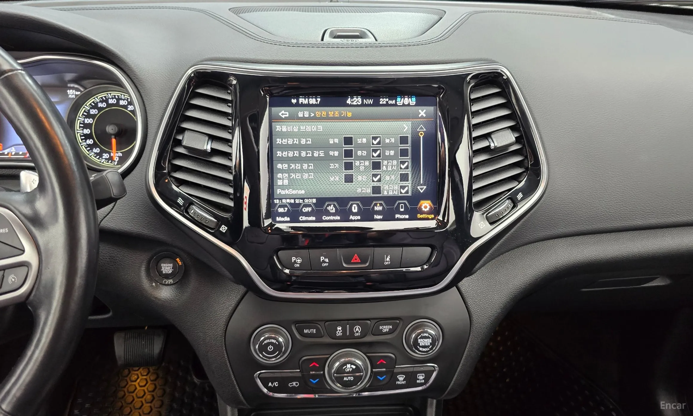 Jeep Cherokee (KL) превью 14