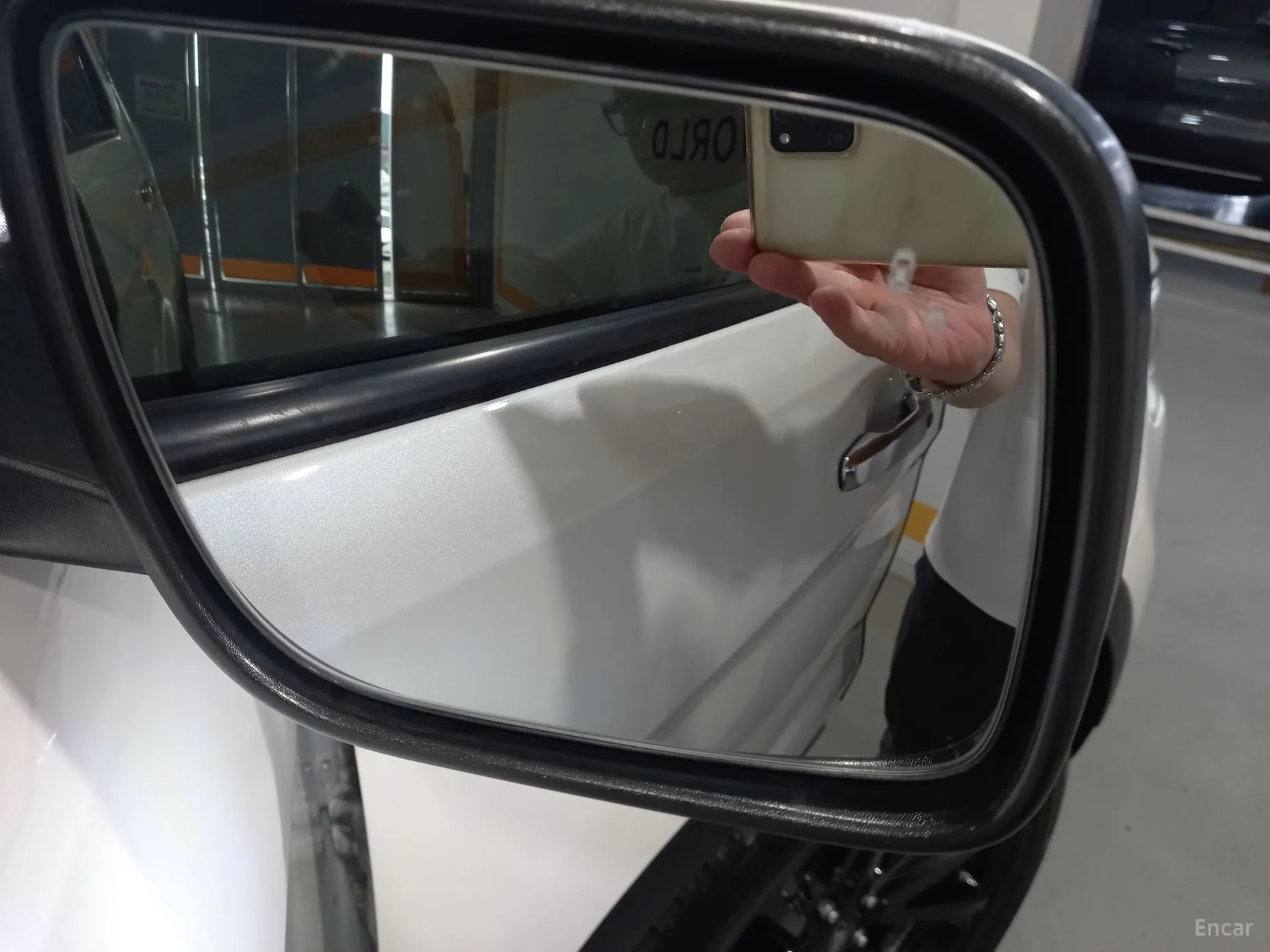 Ford Explorer превью 17