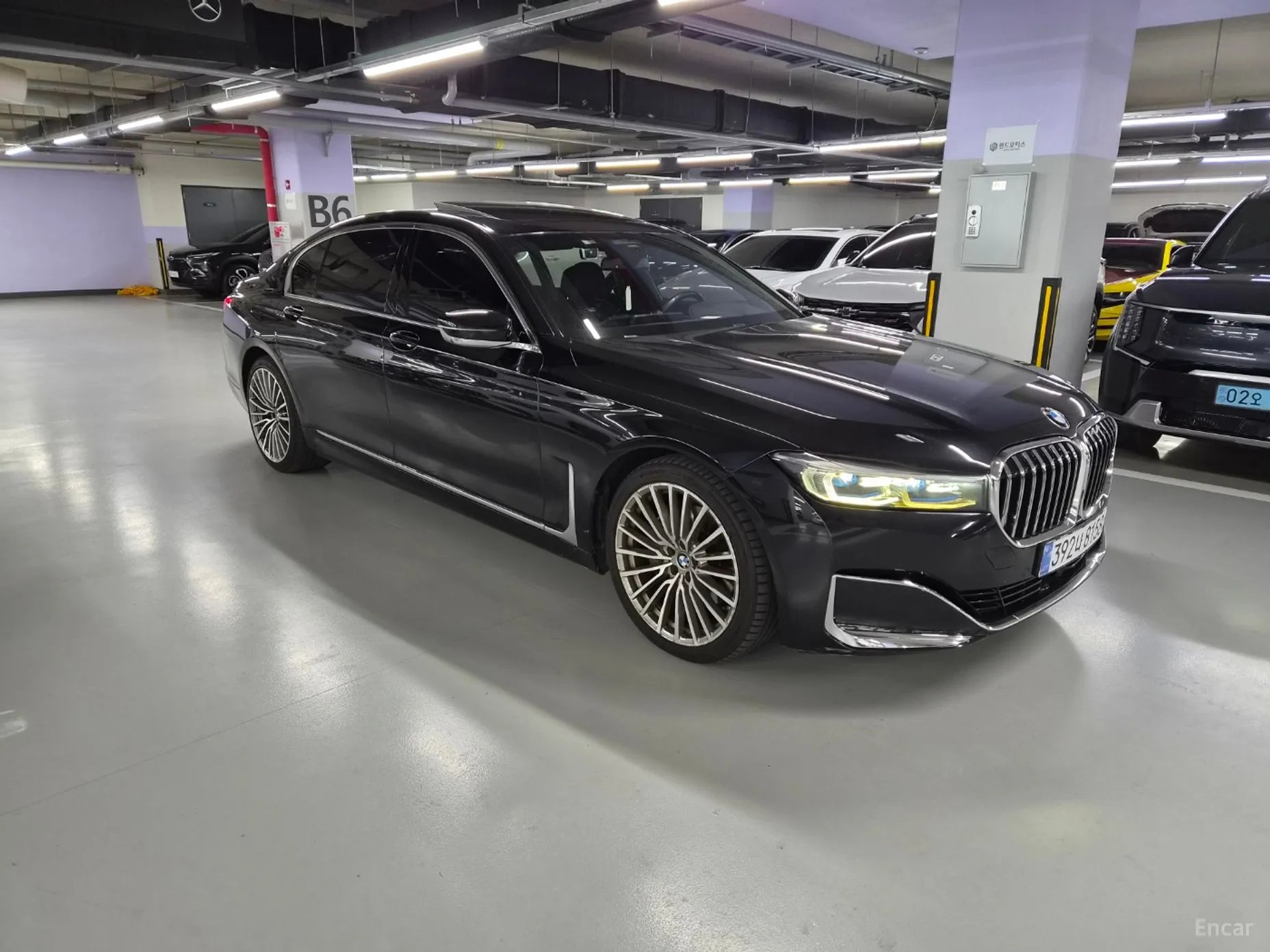 BMW 7 Series (G11)