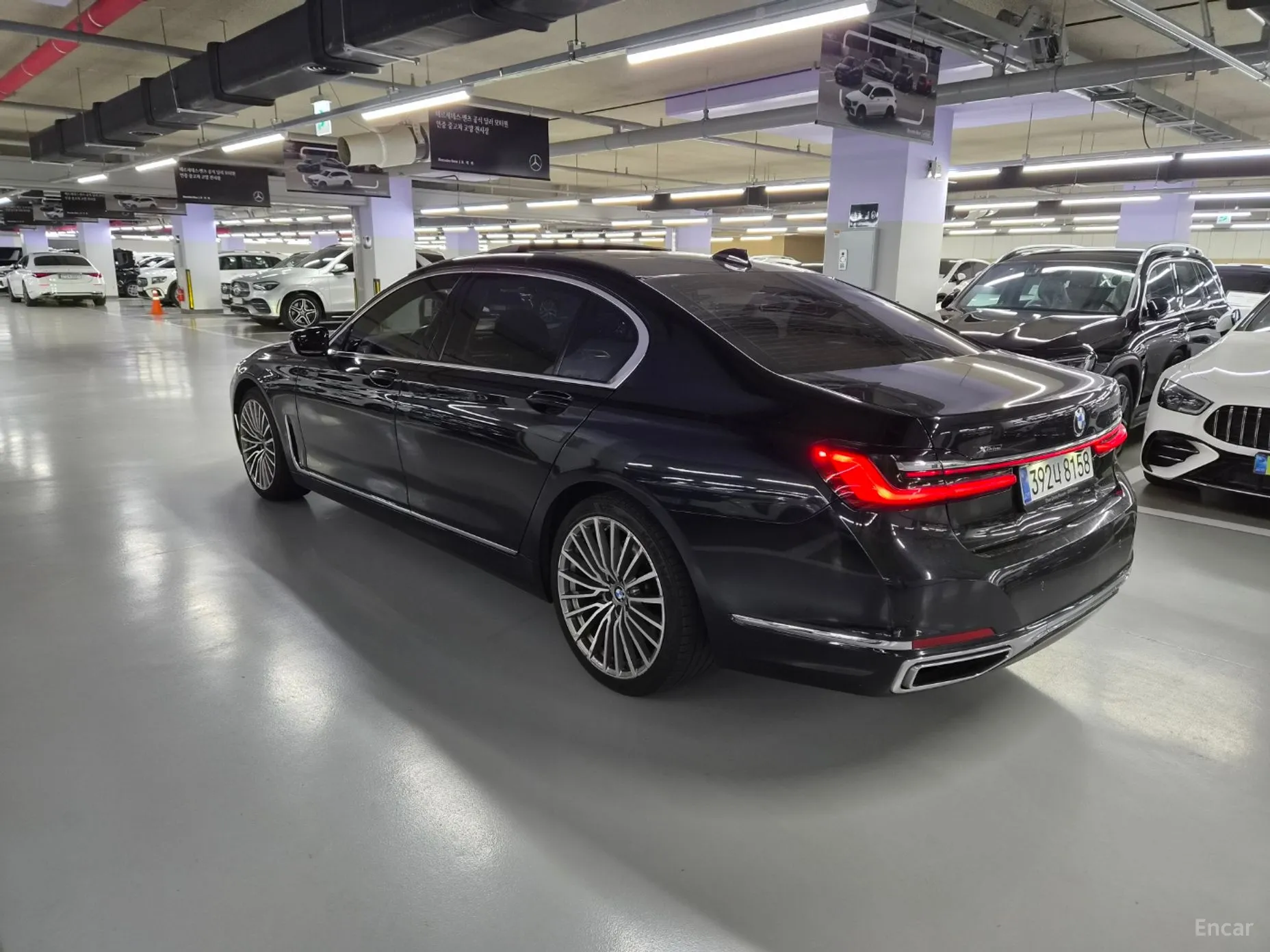 BMW 7 Series (G11) превью 5